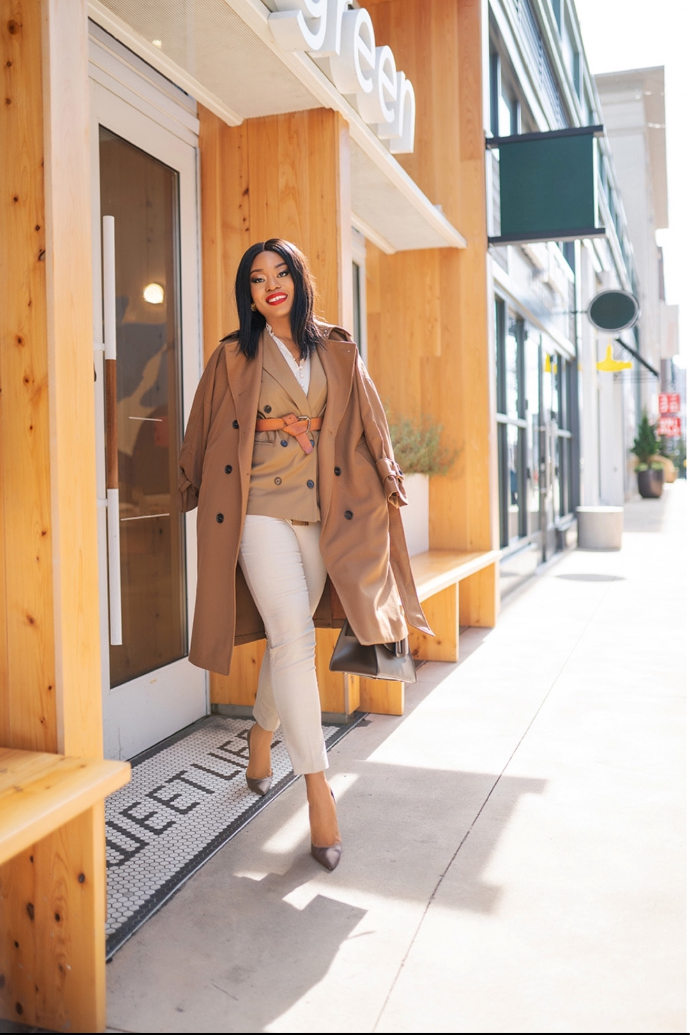 With only a few days to spring, here’s my take on spring style for work mixing neutral tones and trench coat. If you are ever wondering what essential pieces you need in your wardrobe for work, grab these: a tailored blazer (black/brown), tailored trouser, trench coat, great structured  handbag 

I have linked to these essentials pieces for different budgets. See link in profile and Stories for more throughput the day.

#LTKsalealert #LTKworkwear #LTKSpringSale