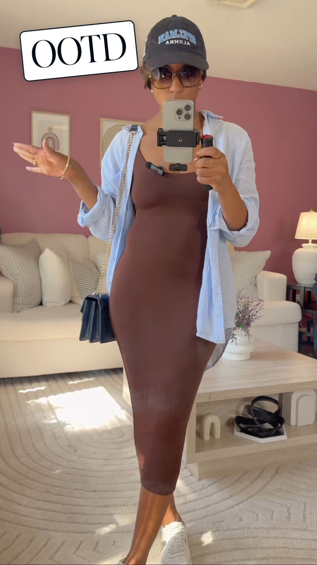 Today’s casual OOTD in one of my favorite current fall color combos: Brown and Blue 🤗 | Bodycon Midi Dress from Naked Wardrobe | Linen Shirt from Marshalls | Bag from Amazon | 