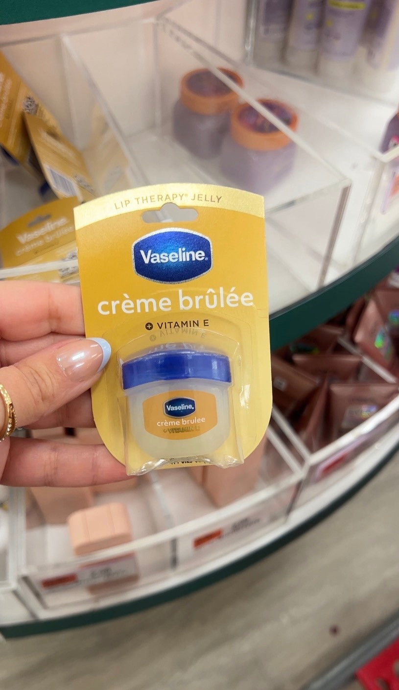 Vaseline lip therapy jelly 

#LTKBeauty #LTKHoliday #LTKGiftGuide