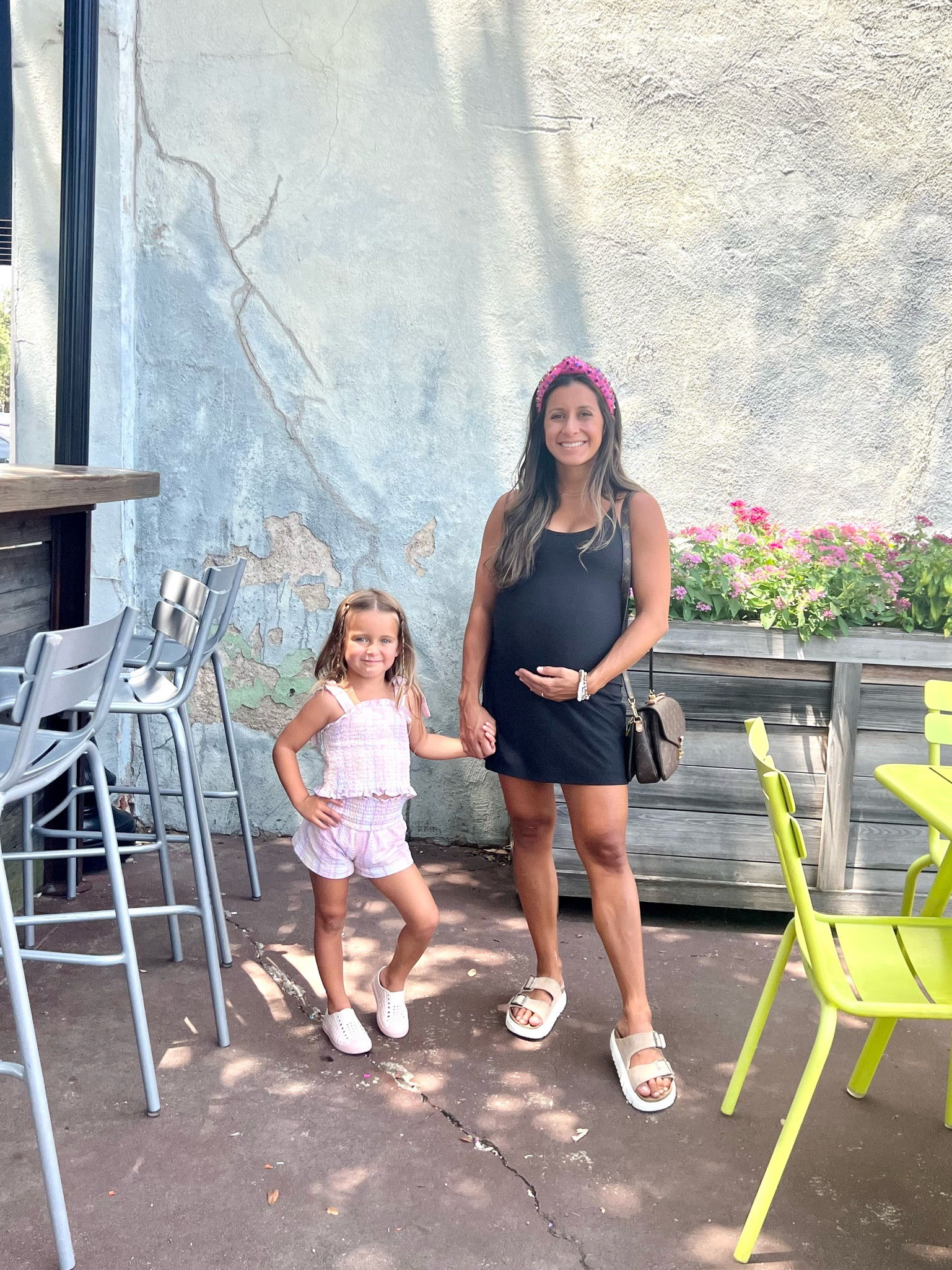 Active dress, athletic dress, traveler dress, Abercrombie, Abercrombie dress, Birkenstock sandals, lele sadoughi headband, casual outfit, maternity, maternity outfit, third trimester outfit,
Old navy

#LTKbump #LTKstyletip #LTKSeasonal