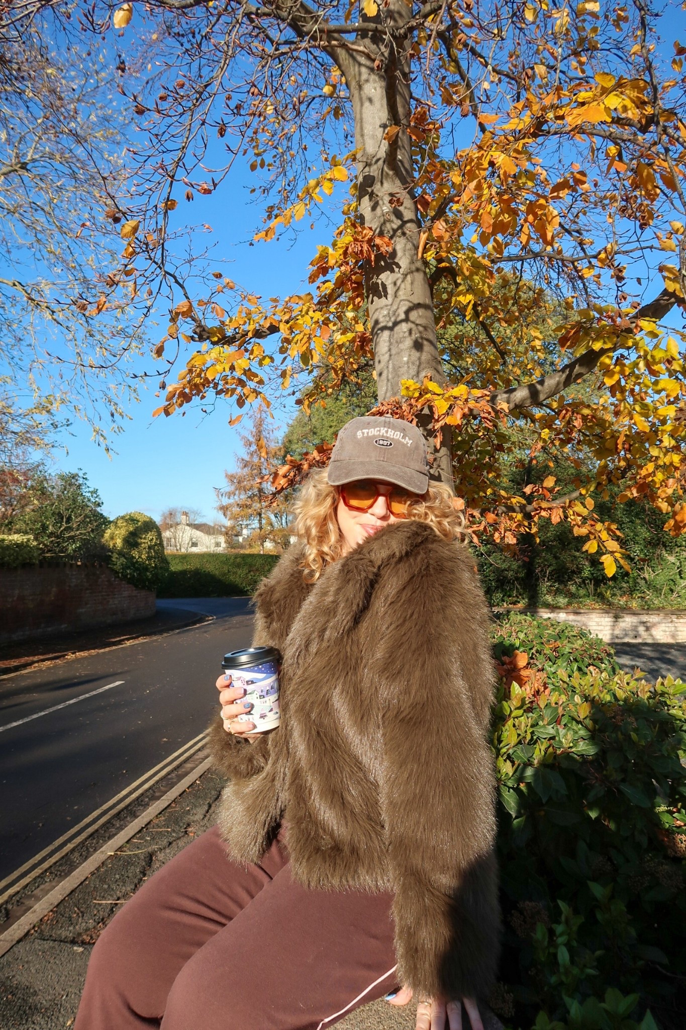 The sunshine told me it was a perfect day to wear my faux fur jacket and she did not lie 🌤️

#winteroutfits #fauxfurjacket #uksize12