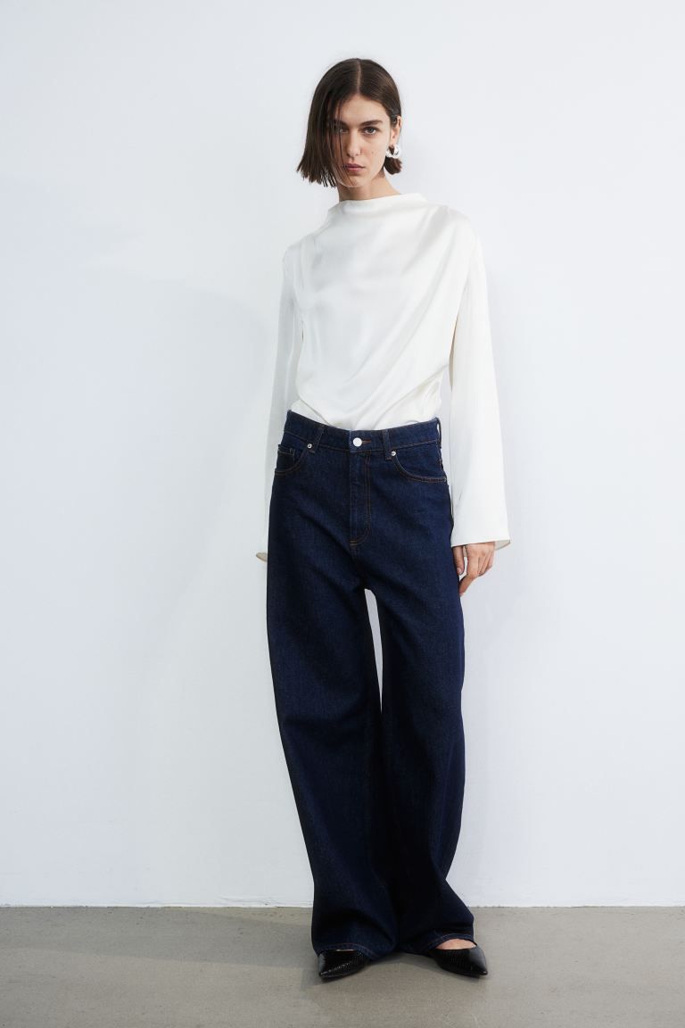 Satin Blouse - Long sleeve - Regular length - White - Ladies | H&M US | H&M (US + CA)
