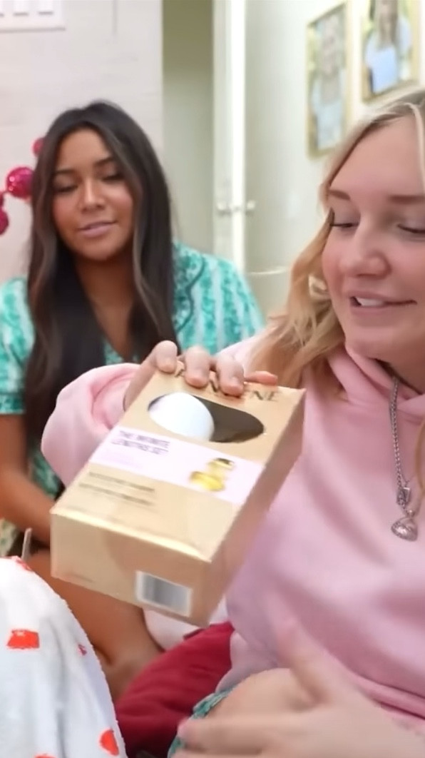 DeLayNee’s sister gift exchange haul! 🌟 Shop all her favorites!

#LTKGiftGuide #LTKHoliday #LTKFindsUnder50