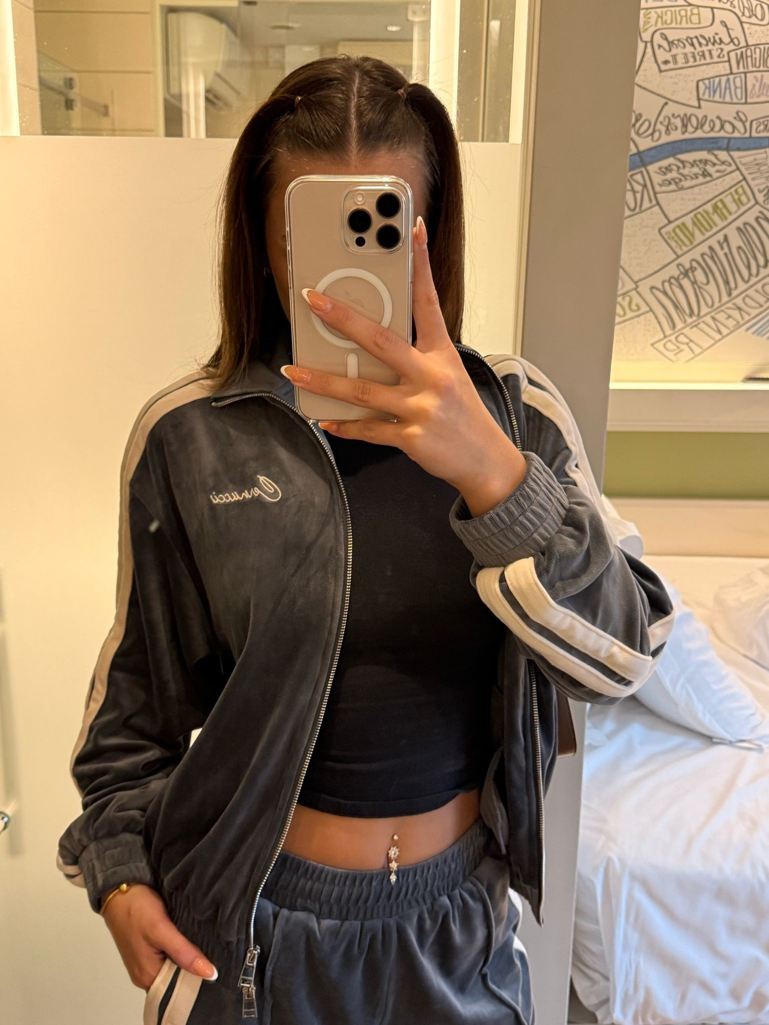 Cernucci velour tracksuit, Skims top 🩶

Casual outfit, joggers, zip up jacket, sporty, athleisure, spring outfit, gym

#LTKspring #LTKuk #LTKeurope