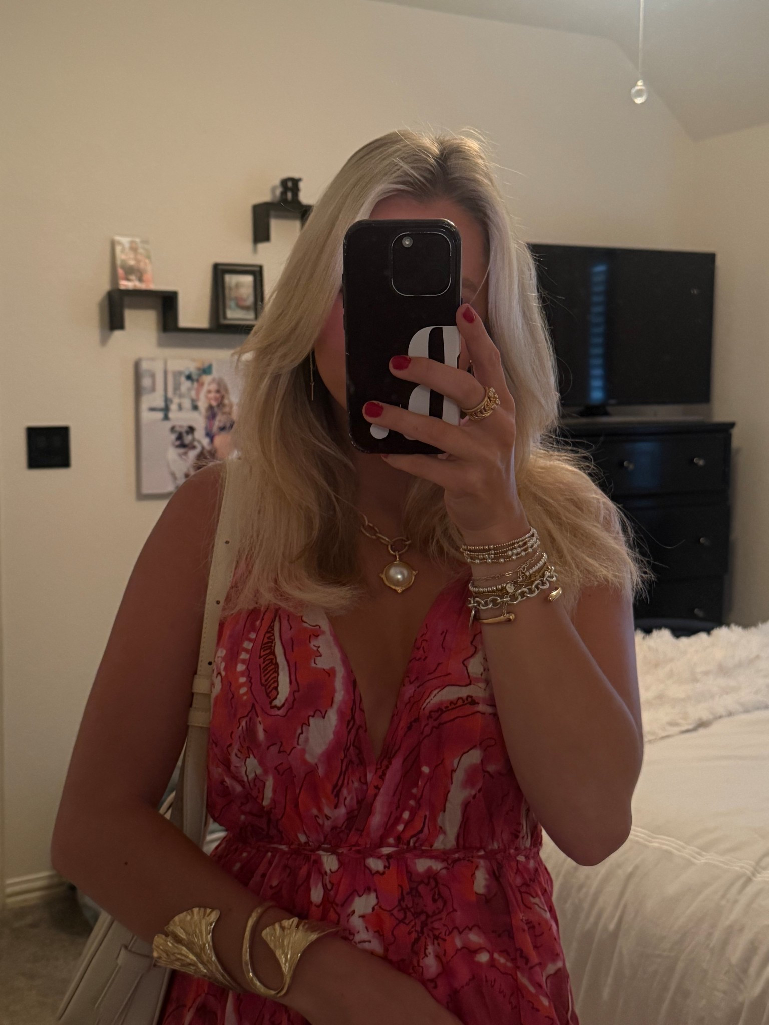 All about the accessories 👏🏻👏🏻 Here are some of our most loved jewelry items link in bio!! 

#melree #jewlery #locker #ltk #ootd 

#LTKStyleTip #LTKFindsUnder50 #LTKSeasonal