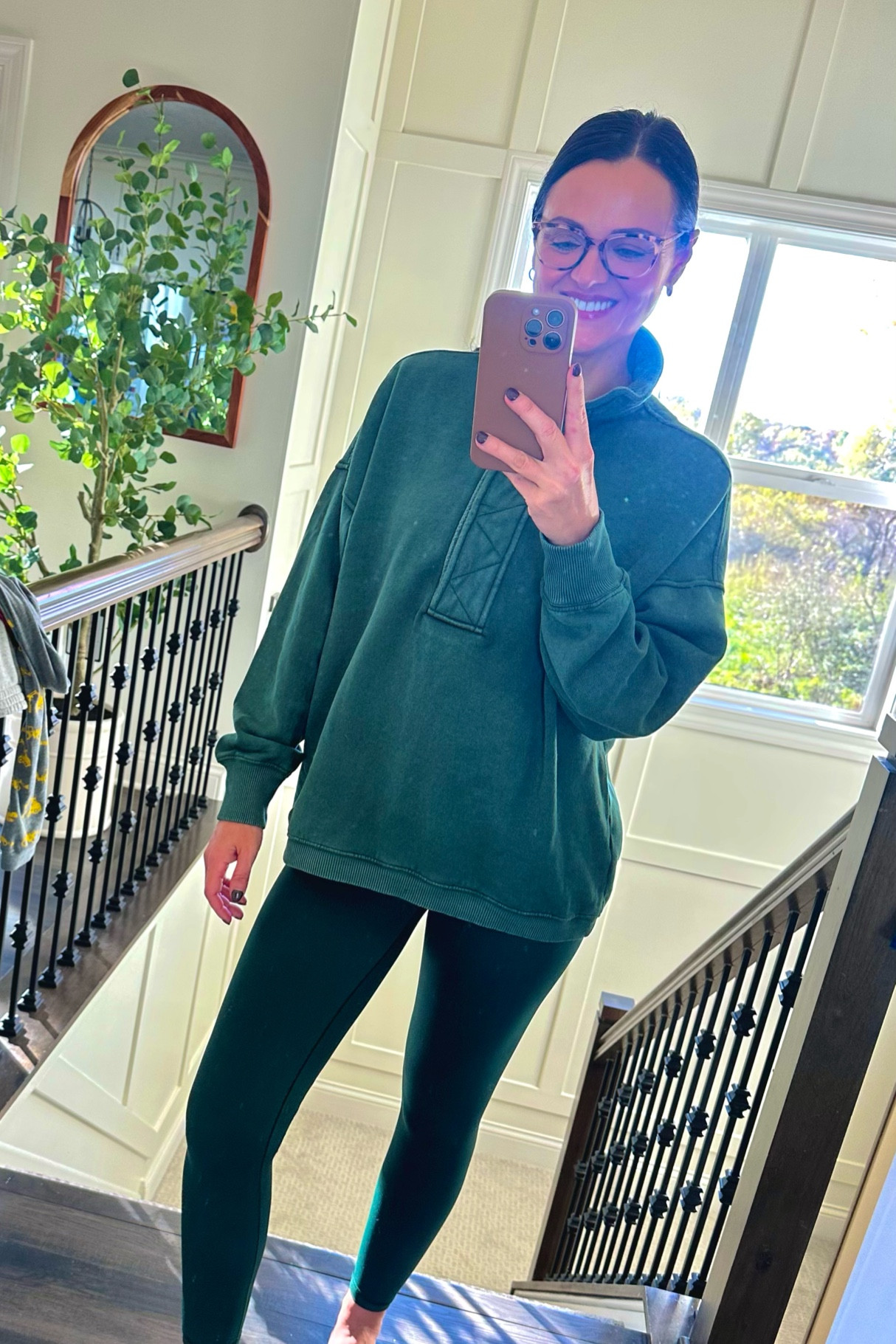 This matching green sweatshirt and leggings from Aerie is so pretty in this Forest green color! Would be perfect for lounging around during the holidays! 
I did an XS in both.

#aerie #lounge #comfy #cozy #matchingset #over40style 

#LTKActive #LTKFindsUnder50 #LTKOver40