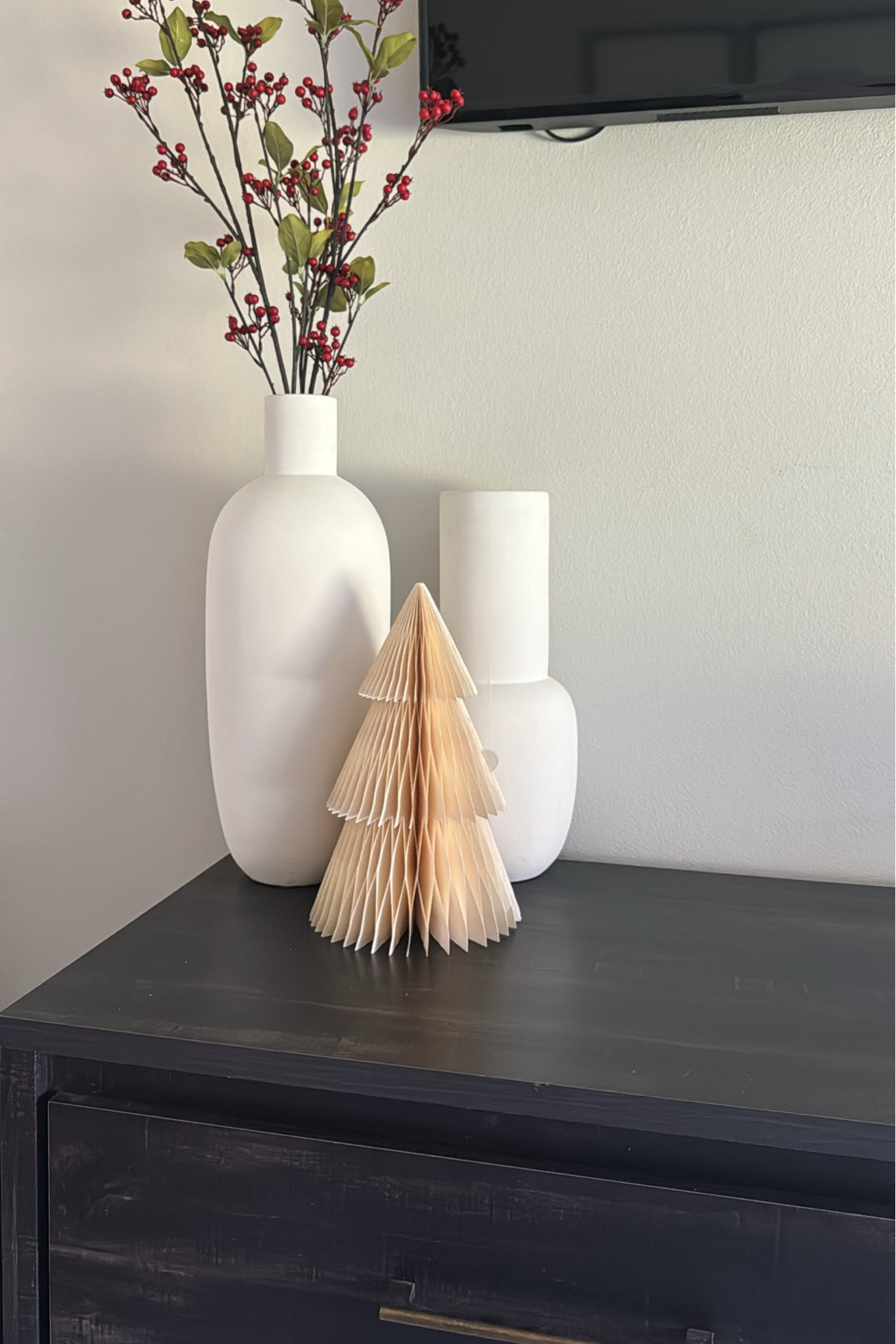 Christmas decor 🫶🏻

#LTKSeasonal #LTKHome #LTKHoliday