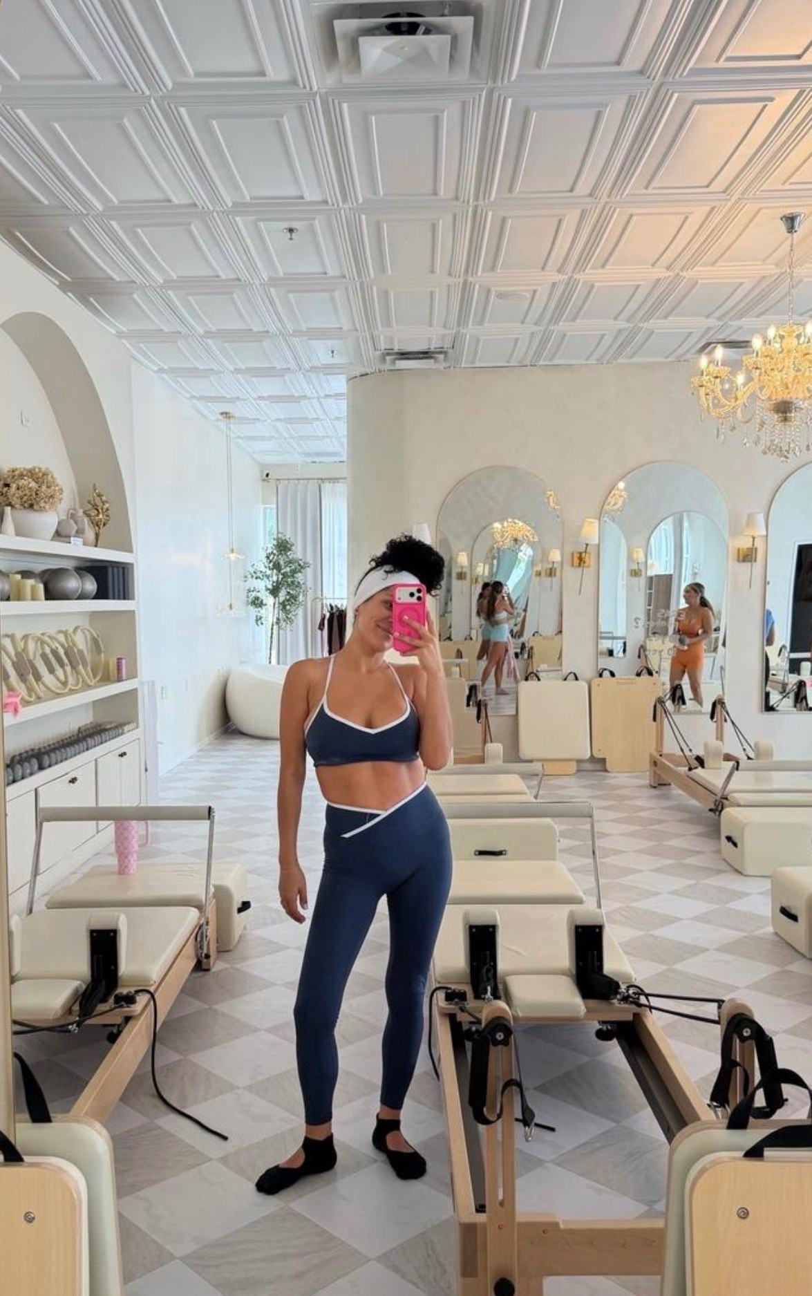 Pilates days always leave me feeling stronger, more energized, and ready for whatever comes next. 💙 Every class is a reminder that showing up for yourself is always worth it.

#pilates #pilatesgirl #pilateslife #activewear #workoutfit #fitnessjourney #movementismedicine #wellnesslifestyle #fitstyle #gymstyle #healthylifestyle #athleisure #dailymovement #selfcarejourney #strongereveryday

#LTKdayinmylife #LTKfitnessgoals #LTKmorningroutine