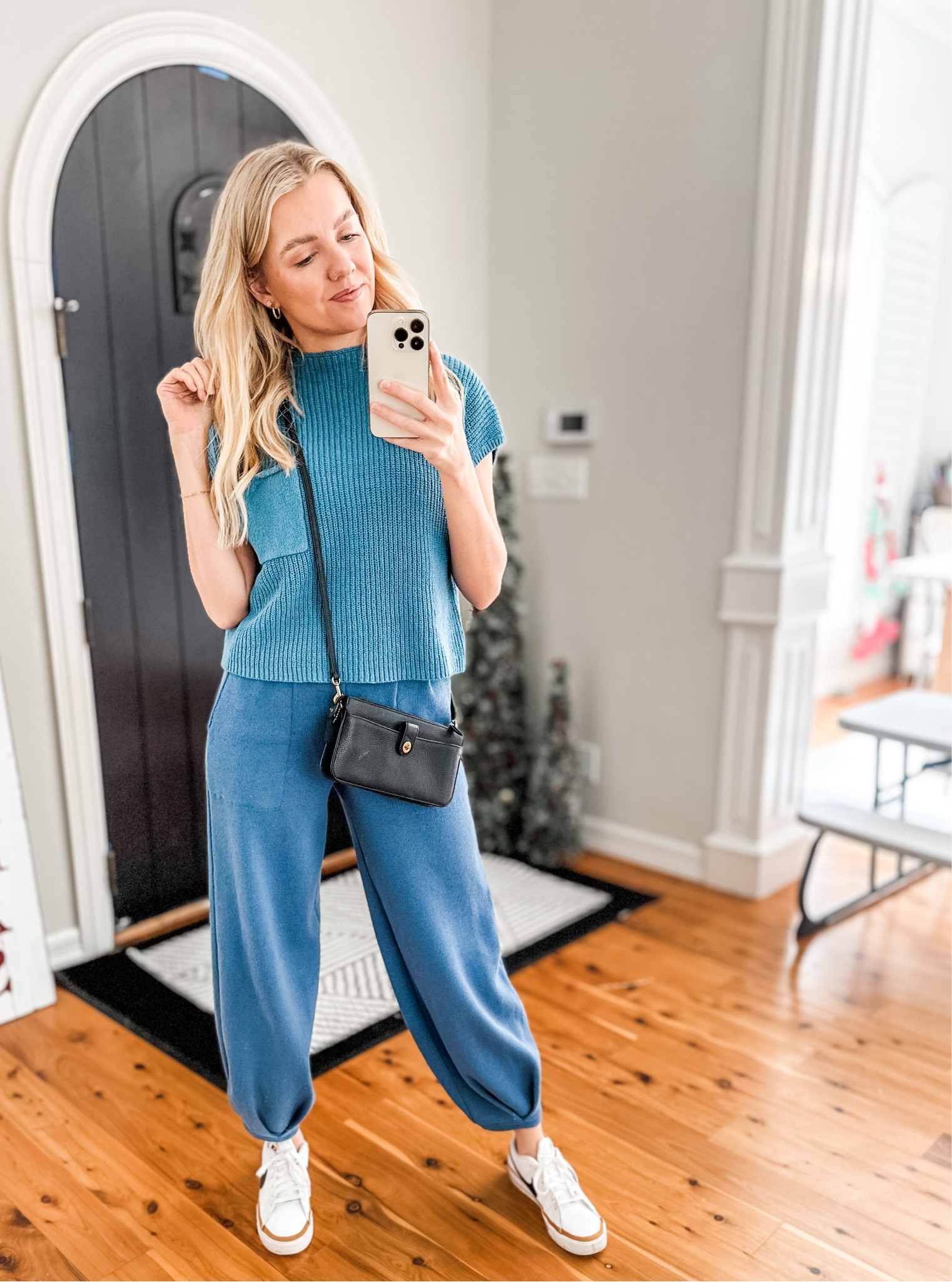 I really do love this free people set! The color is just too good!!!!! 