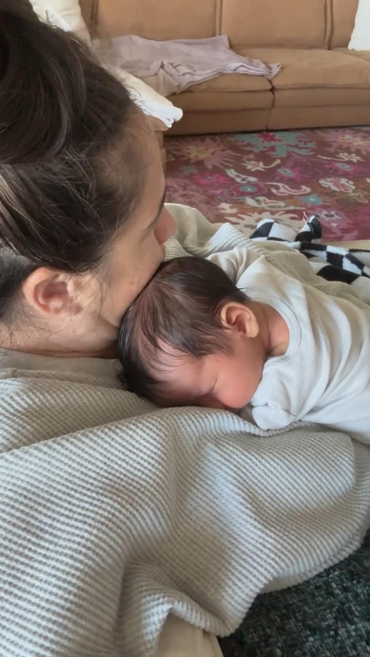 Trying to maintain positive mental health during this postpartum period by taking advantage of one of my newborn’s naps to keep up with chores 💃🏻

#morningroutine #sahm #sahmomlife #postpartum #newborn #momof4 #boymom #unfilteredmotherhood #momblogger #millenialmom #cleanwithme #cleaningmotivation

#LTKdayinmylife #LTKmorningroutine #LTKmomlife