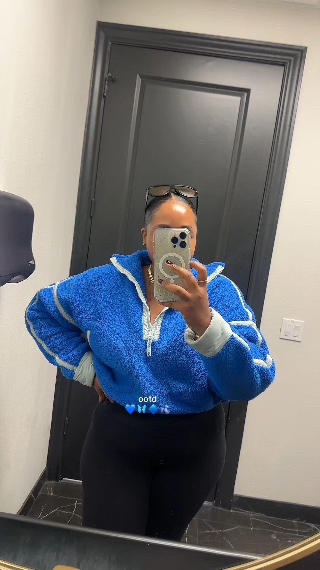 Size small 
Fall 
Winter 
Fleece 

Follow my LTK @styledbylynnai on the @shop.LTK app to view this post and get my exclusive app-only content!

#liketkit 
@shop.ltk
https://liketk.it/5v7K2

Follow my LTK @the_lynnai on the @shop.LTK app to view this post and get my exclusive app-only content!

#liketkit 
@shop.ltk
https://liketk.it/5wjAq