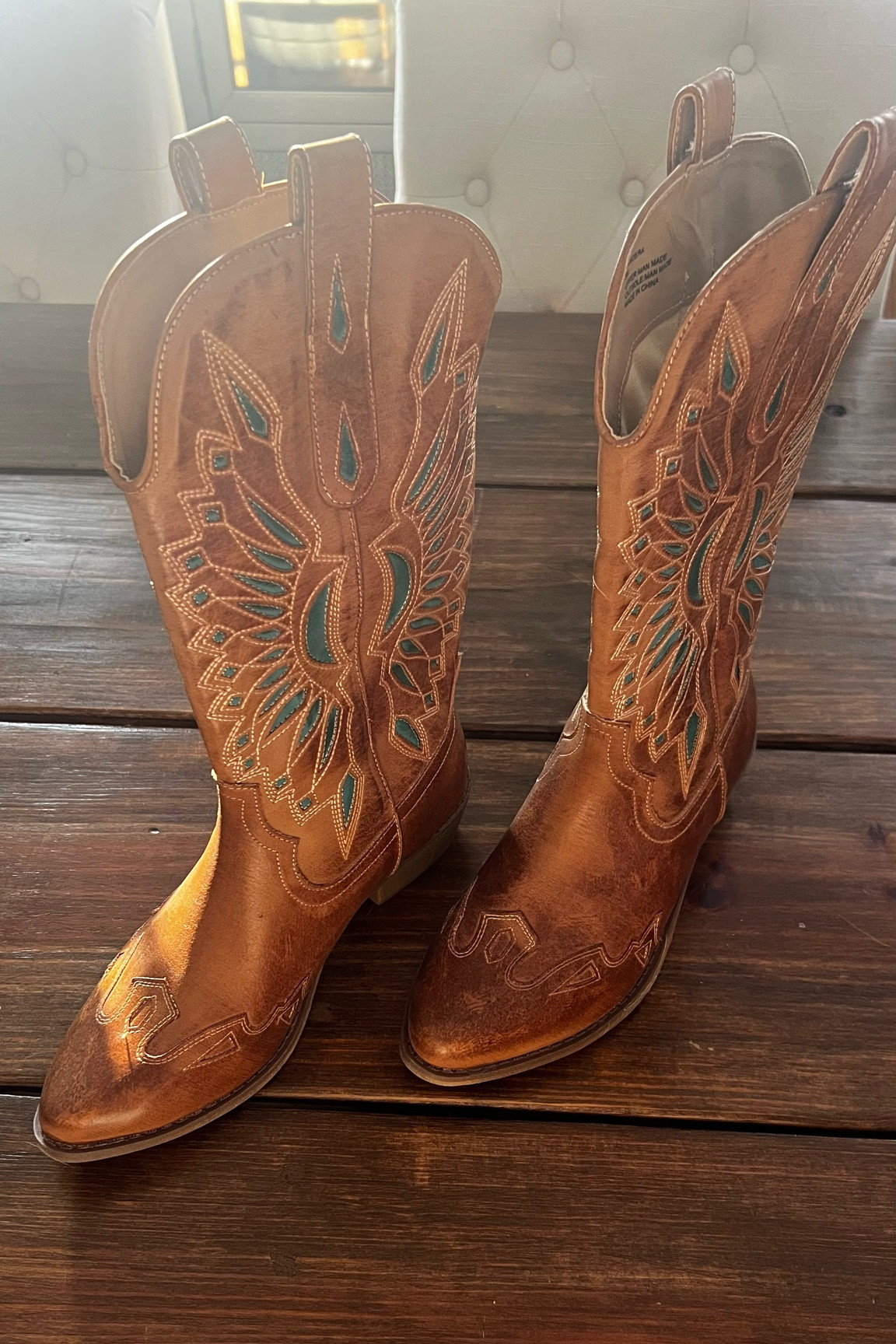 Boots under $100 

Free people, fp, free people finds, boots, cowboy boots, cowboy, fp boots, free people boots, spring, spring style, spring shoes, summer shoes, summer style

#LTKFindsUnder100 #LTKSeasonal #LTKShoeCrush