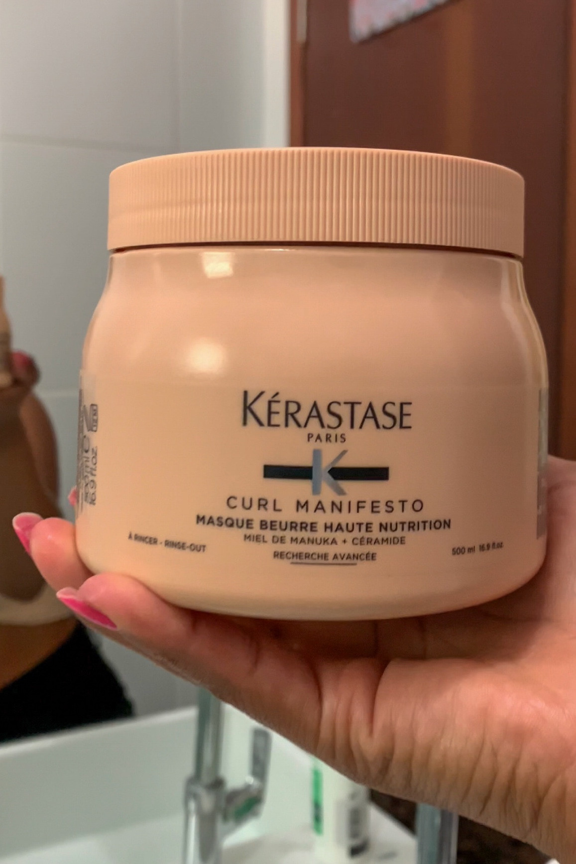 ultra nutrição pro cabelo crespo, essa mascara aqui entrega muito bem isso!! eo cheiro maravilhoso?! sem comentários 🗣️ #kerastase 

#LTKbrasil #LTKbeauty
