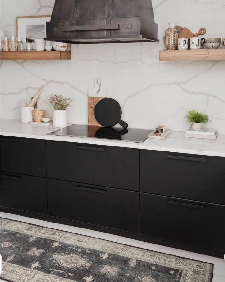 Verena Ruggable- Dark Wood

We love this versatile rug, that can be washed easily. Ruggables are great for animals and kids. 

We love this dark color! 

#LTKHome #LTKU #LTKFamily