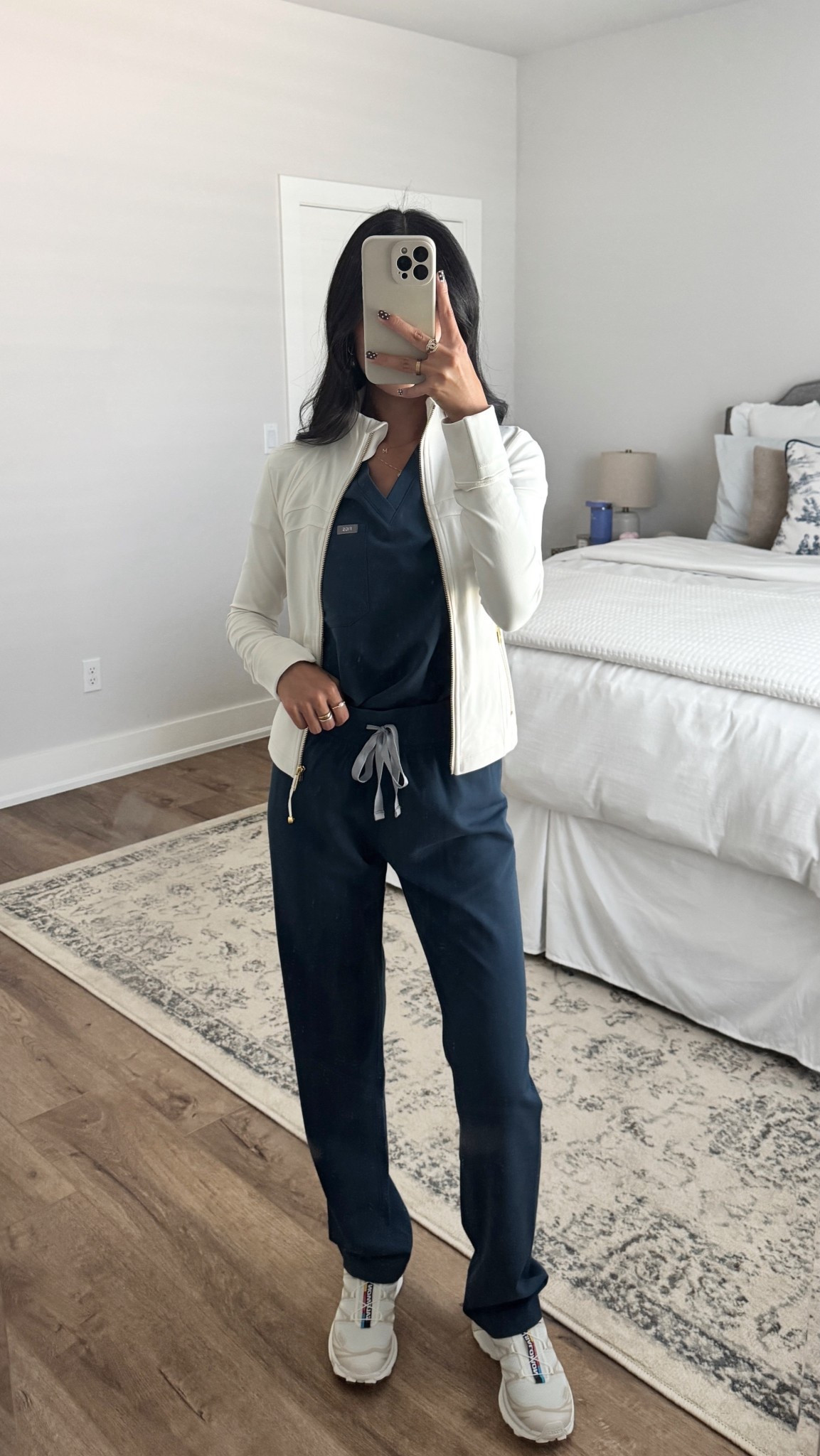 scrub fit 🩶

#LTKWorkwear #LTKSaleAlert #LTKStyleTip