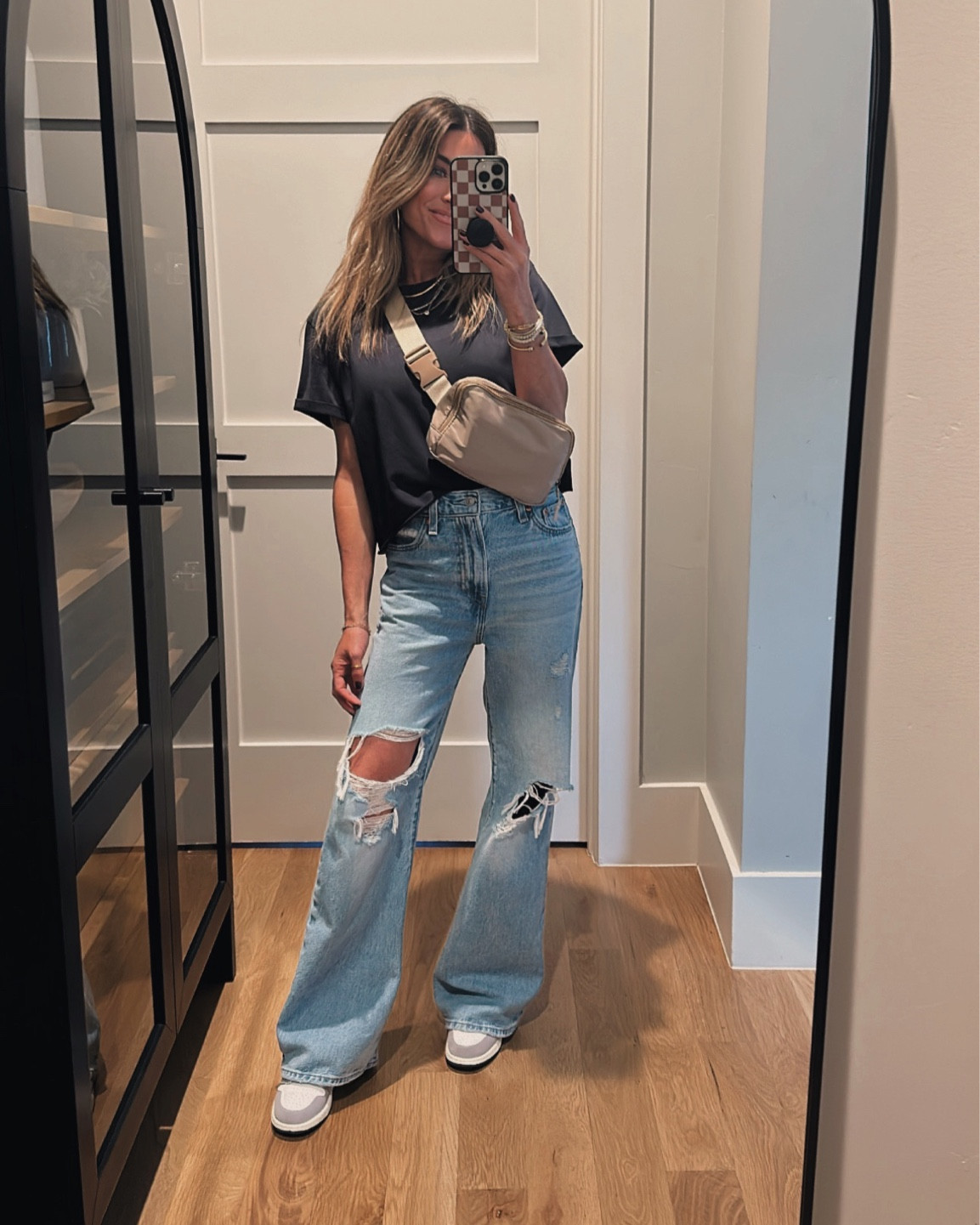 Casual vibes! Grabbed a medium in this Amazon tee!



#LTKstyletip #LTKshoecrush