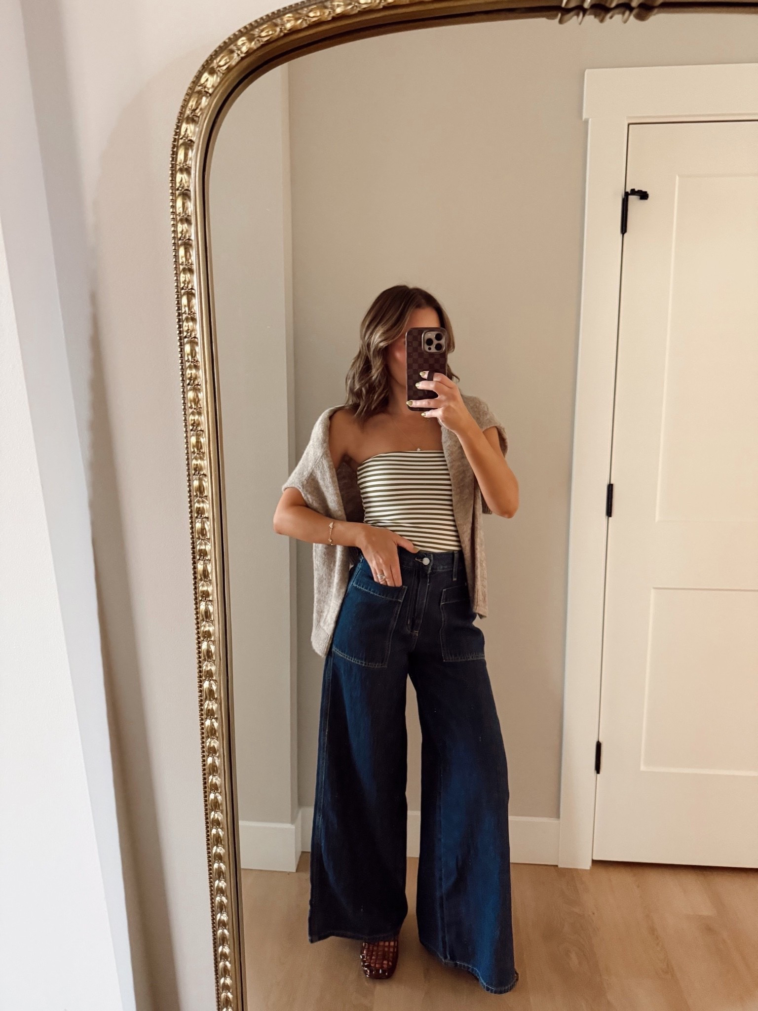 These jeans fit like a glove! Wearing a xs top and size 2 denim @Target

#LTKootd #LTKgrwm