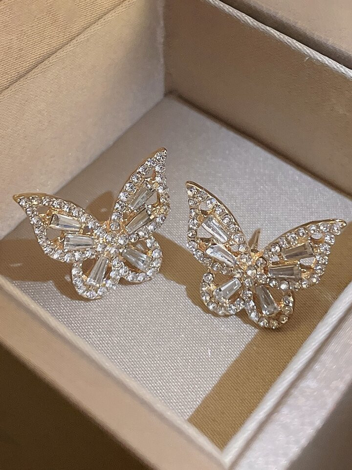 1pair Rhinestone Decor Hollow Out Butterfly Shaped Stud Earrings | SHEIN