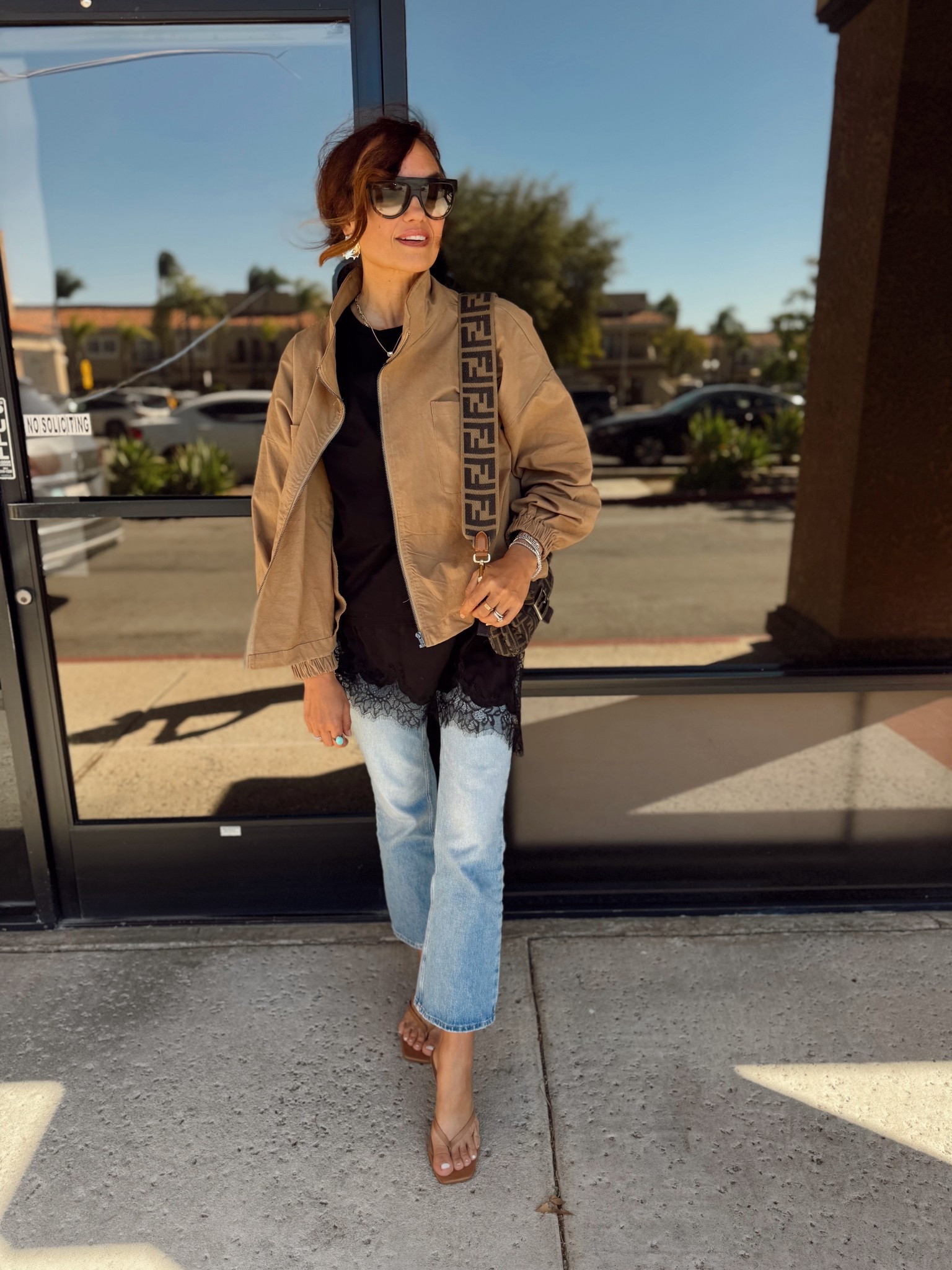 12th tribe canvas jacket fits oversize. I’m wearing a small.