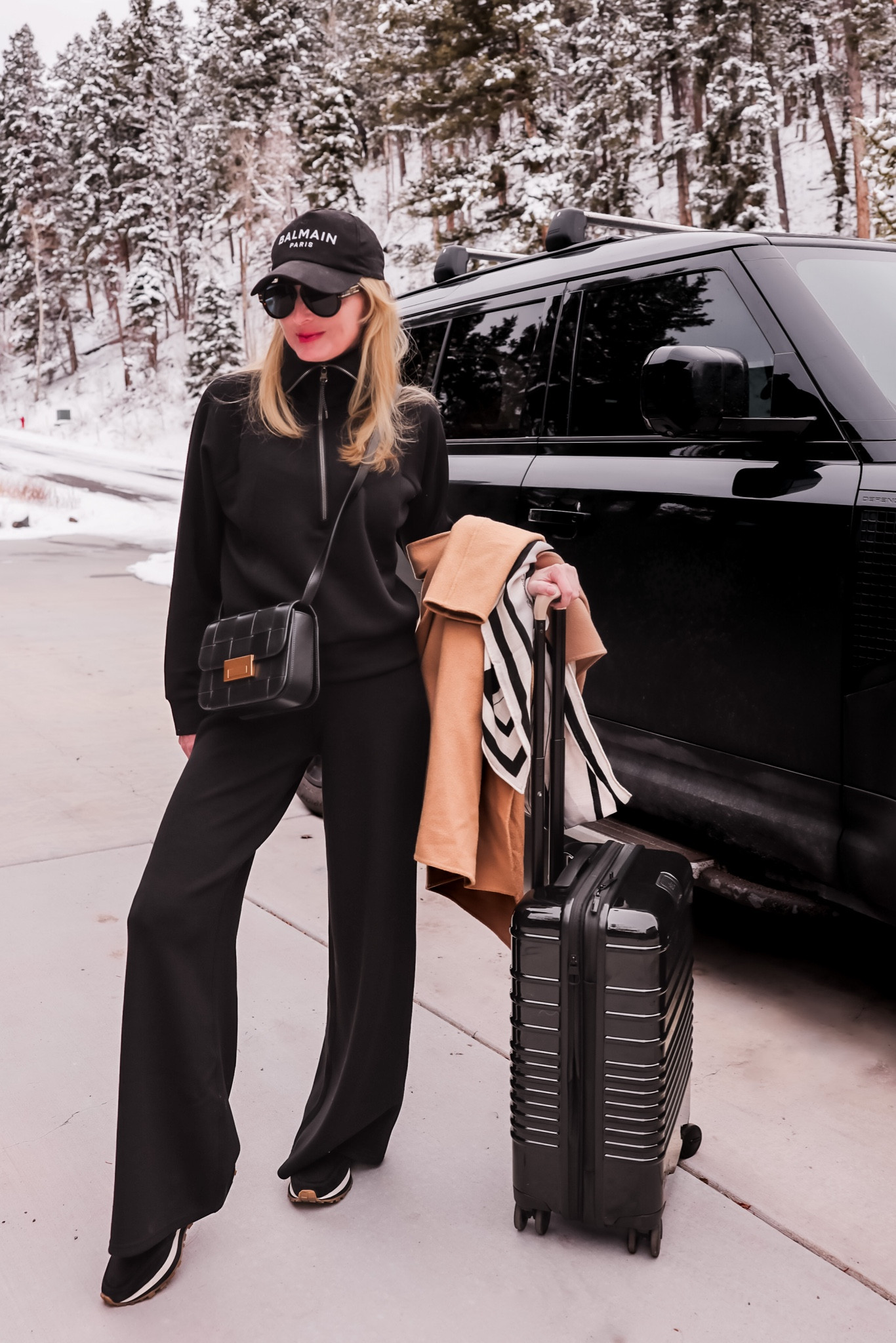 The name of the game for travel days this time of year is comfort.... and this super chic Spanx AirEssentials set is the epitome of comfort!!! It's one of my all-time favorite sets that I wear for travel, running errands, and around the house. Use code ERINXSPANX for 20% off + free shipping!

The AirEssentials fabric is NEXT-LEVEL comfortable, easy to care for, and wrinkle-resistant (a must for travel). It is so soft you’ll seriously want to live in these pieces. The set comes in a bunch of colors and the pants have multiple inseam lengths so you can get your perfect fit. I have the Regular length (30.5” inseam) on and love how they look with a platform sneaker. 

~Erin xo

#travelstyle #travelootd #traveloutfit

#LTKStyleTip #LTKTravel #LTKSeasonal