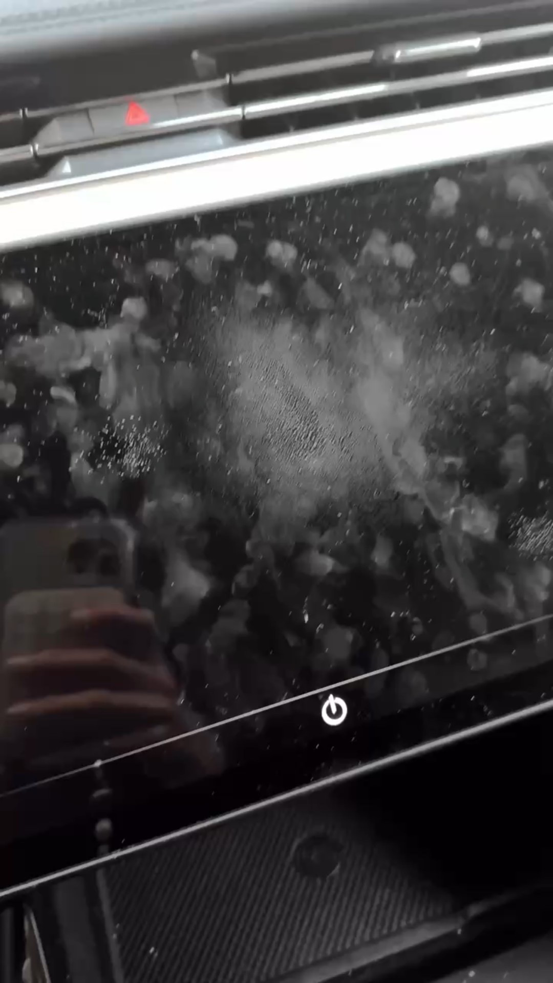 Like magic ✨  I love when my screens get dirty of this exact reason, cleaning it with this little gadget is so satisfying 🙌🏼 
StylinByAylin, Aylin #amazon #car

#LTKTravel #LTKHome #LTKBeauty