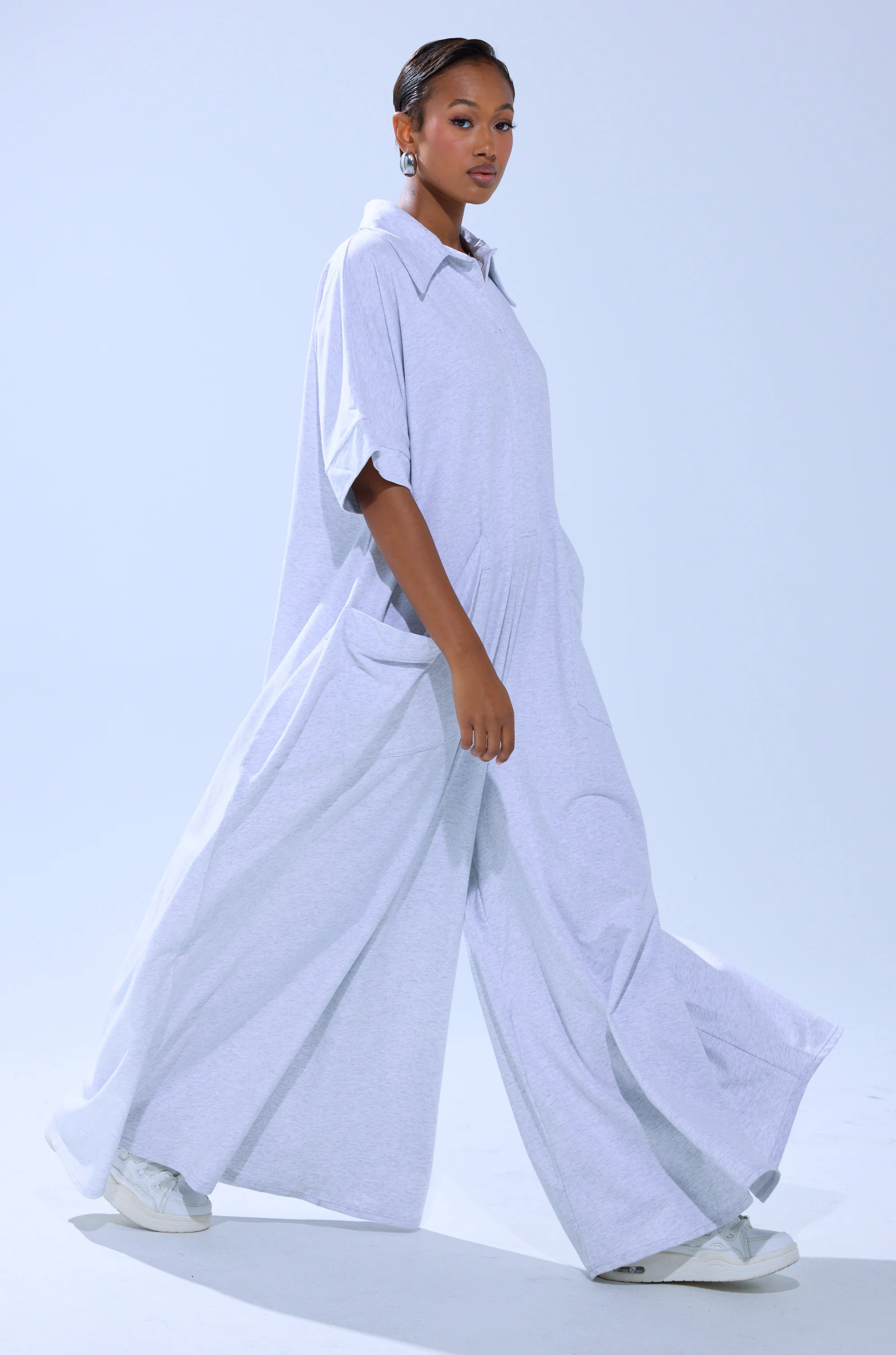 SHE'S RICH OVERSIZED JUMPSUIT IN HEATHER GREY | AKIRA