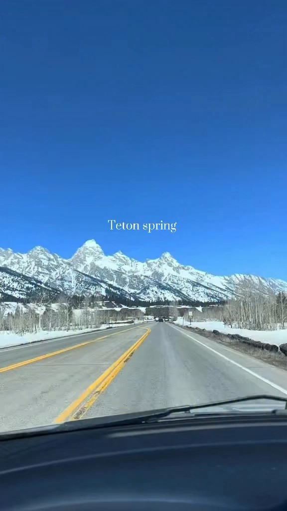 Let the mountains thaw 
#grandteton #wyoming #nationalpark #jacksonhole