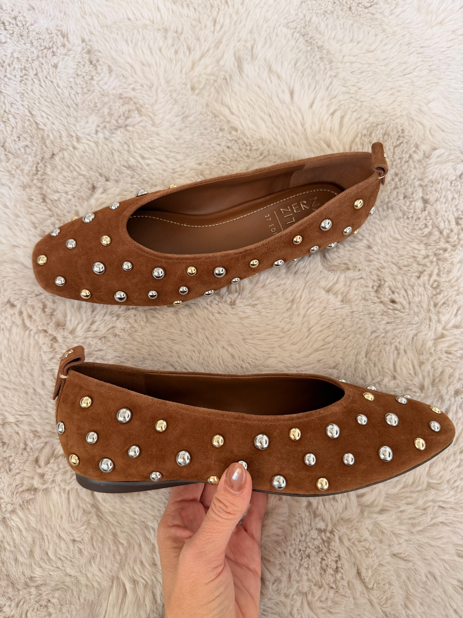 Most comfy fall flat!!

#LTKootd #LTKSaleAlert #LTKOver40