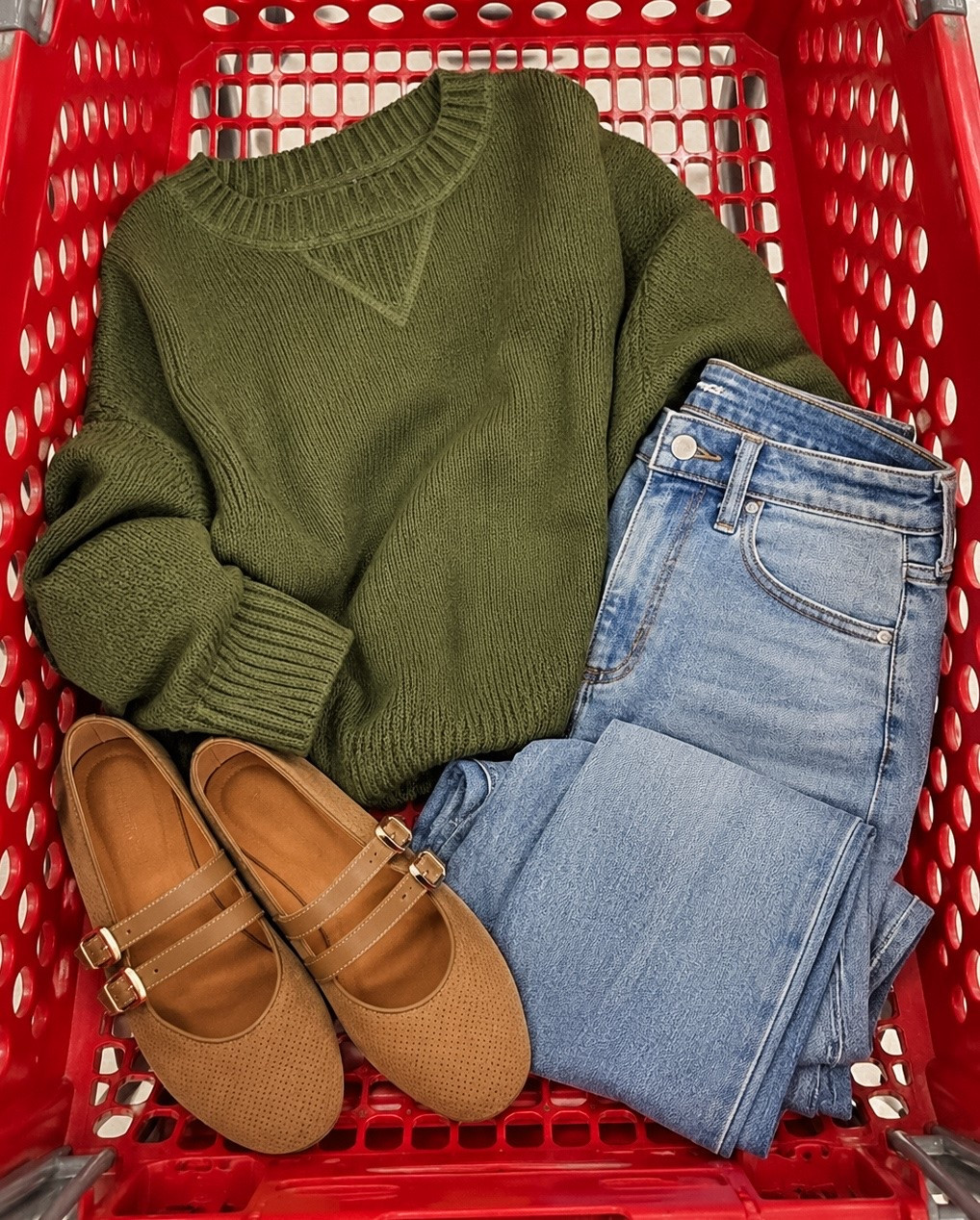 A pretty and simple fall fit.