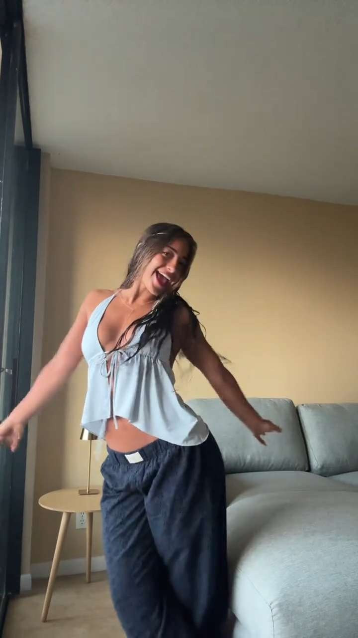 good day good song good vibes 😋😋😋😋 my top is sold out so i'm linking similar!!! 

 #LTKgrwm #LTKootd