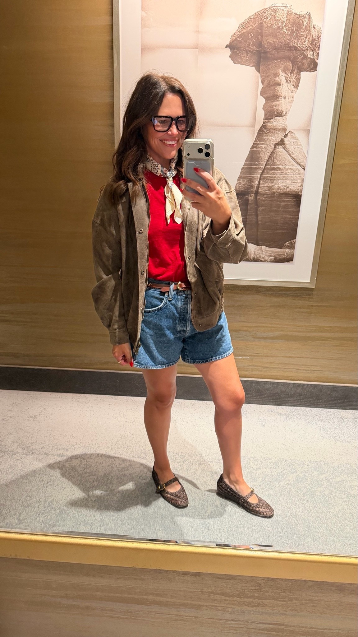 Park City Outfit. Casual daytime outfit. Blue light glasses