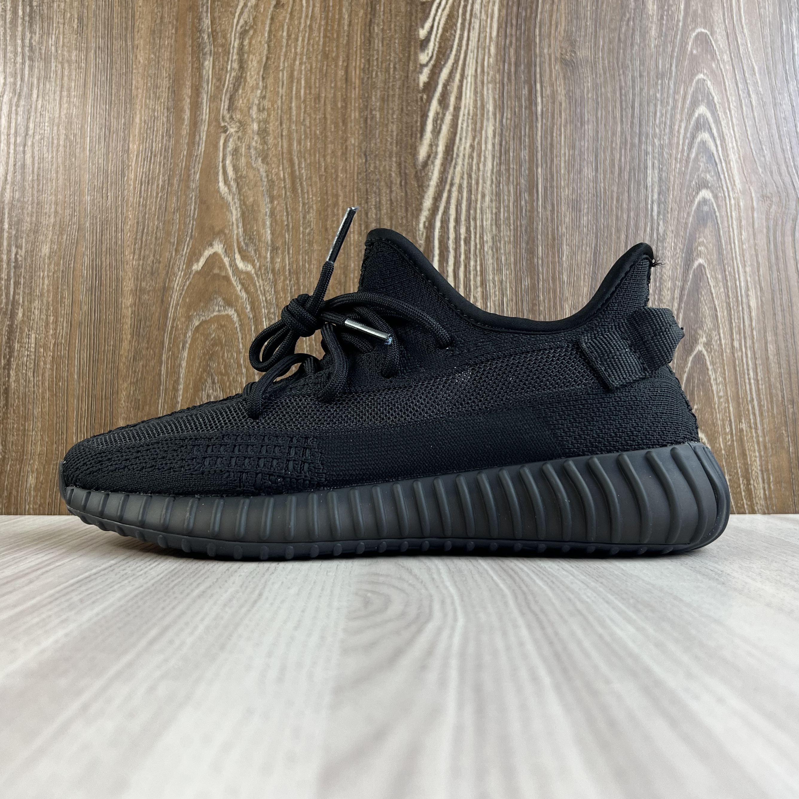 Designer Running Shoes Sneakers Casual Men Women Chaussures Sports Shoe Runner Classics Black Whi... | DHGate