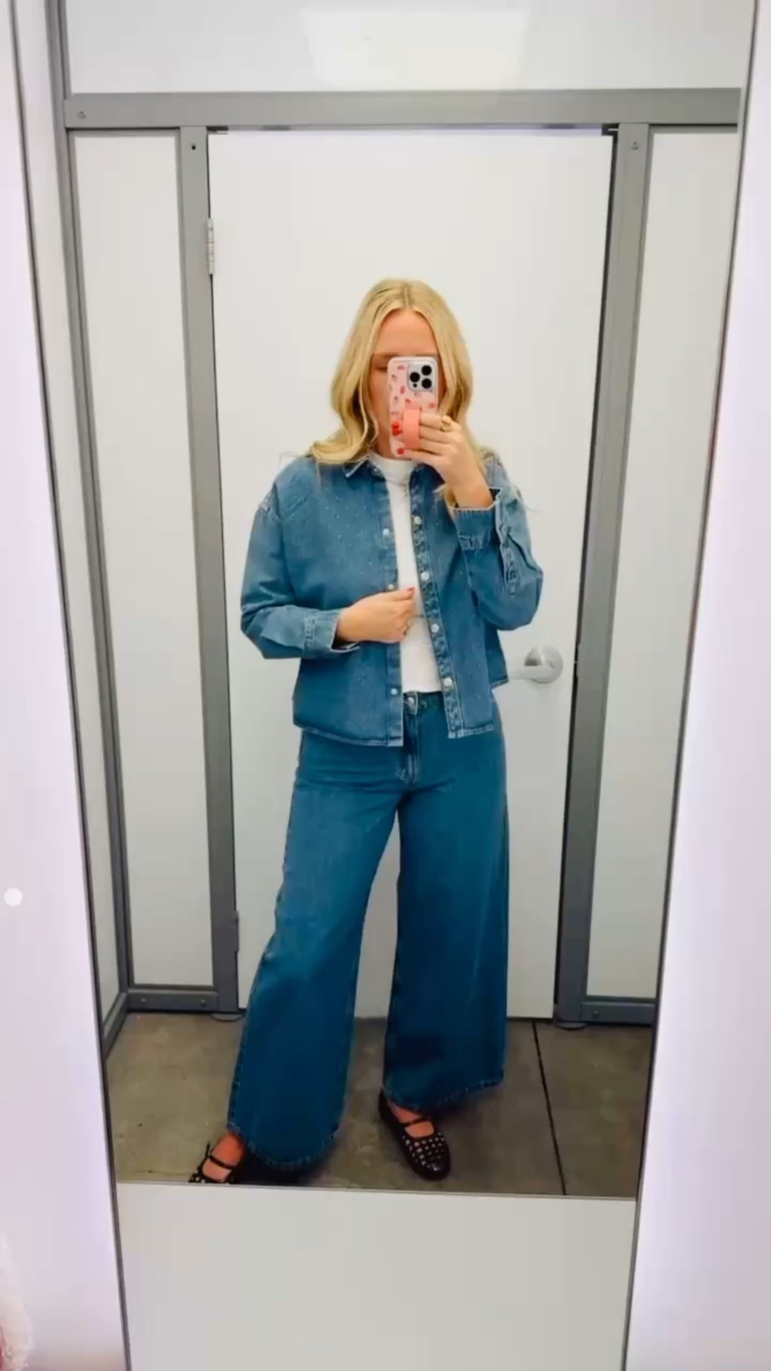 These viral Free People inspired embellished jeans are perfect for the holidays ✨ They shimmer just enough to feel festive without being over the top, and the best part… they’re under $30! Total designer vibes without the designer price. Pair them with the matching denim shirt or your favorite holiday sweater for an easy, elevated look 🎄✨

#️⃣ Hashtags:
#LTKWomen #LTKFashion #LTKUnder30 #WalmartFashion #HolidayOutfits #HolidayStyle #EmbellishedJeans #SparkleJeans #AffordableFashion #FreePeopleInspired #HolidayLook  



#LTKootd #LTKFindsUnder50 #LTKSeasonal