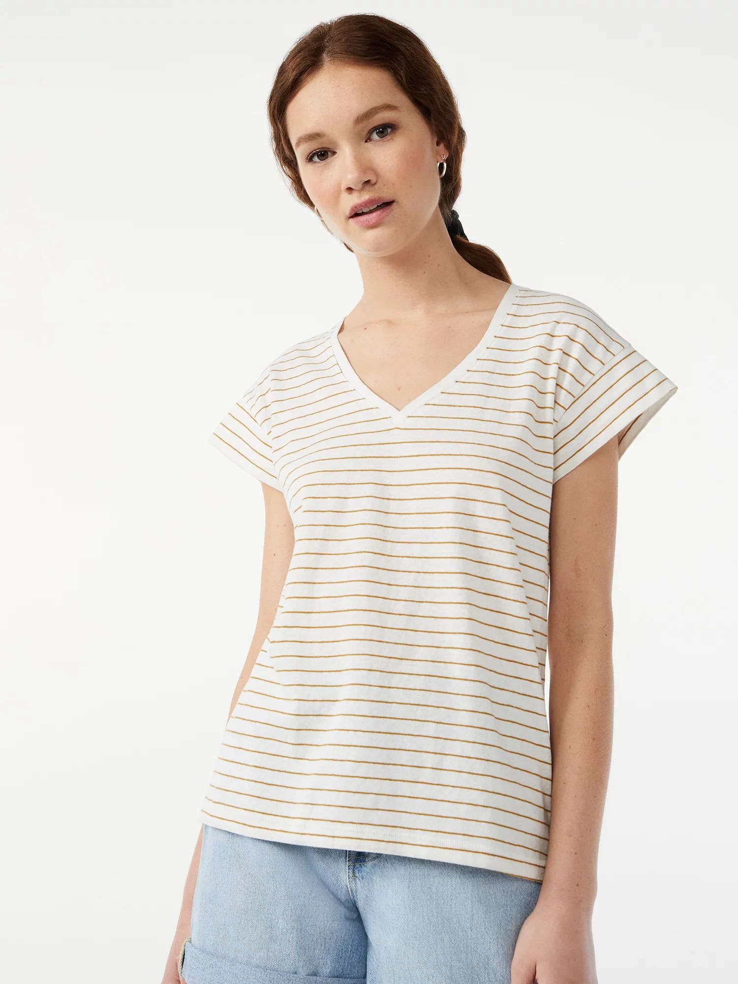 Free Assembly Women's V-Neck Tee with Square Sleeves - Walmart.com | Walmart (US)