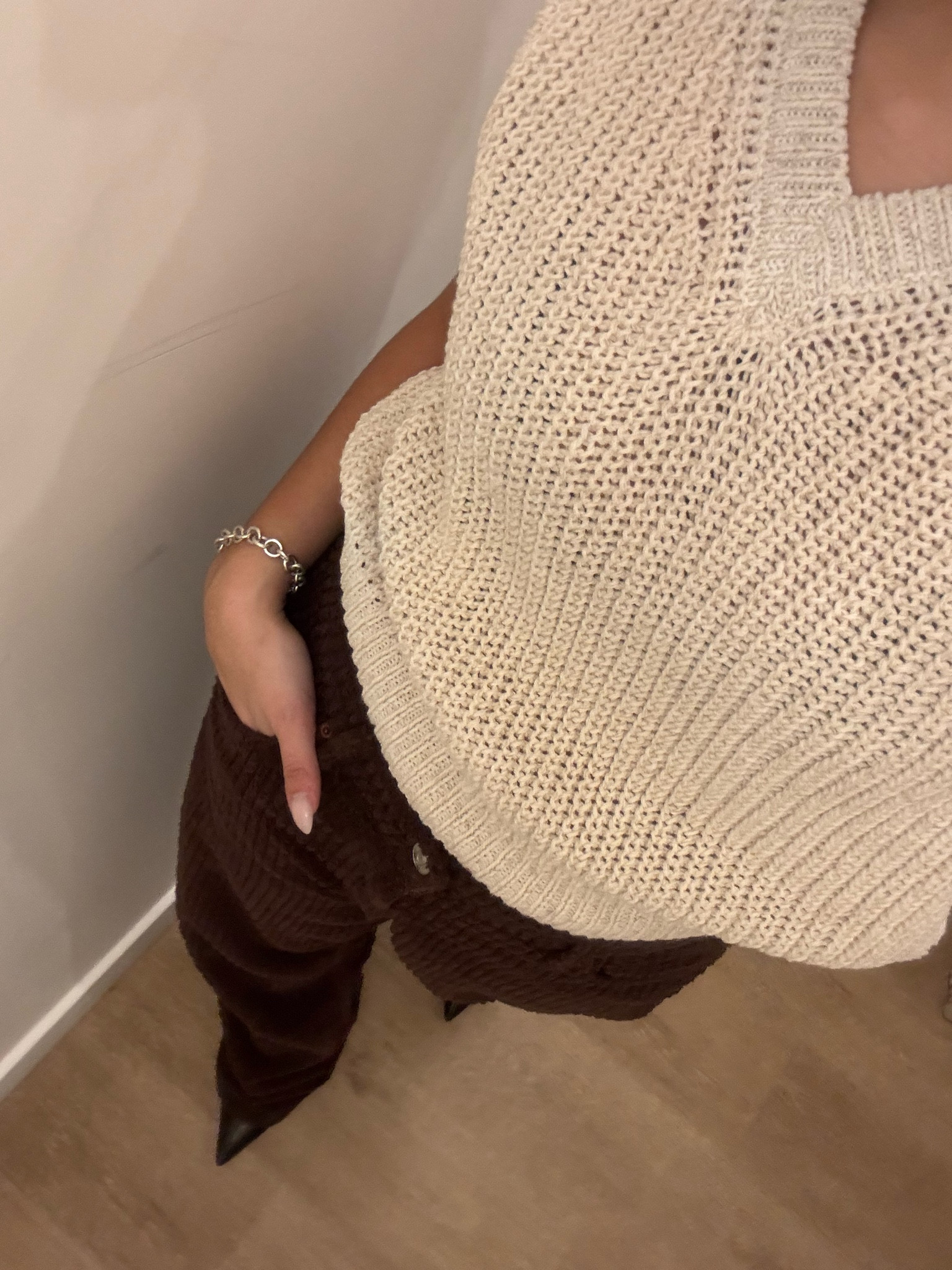 Neutrals

#LTKcanada #LTKstyletip #LTKFashionMonth