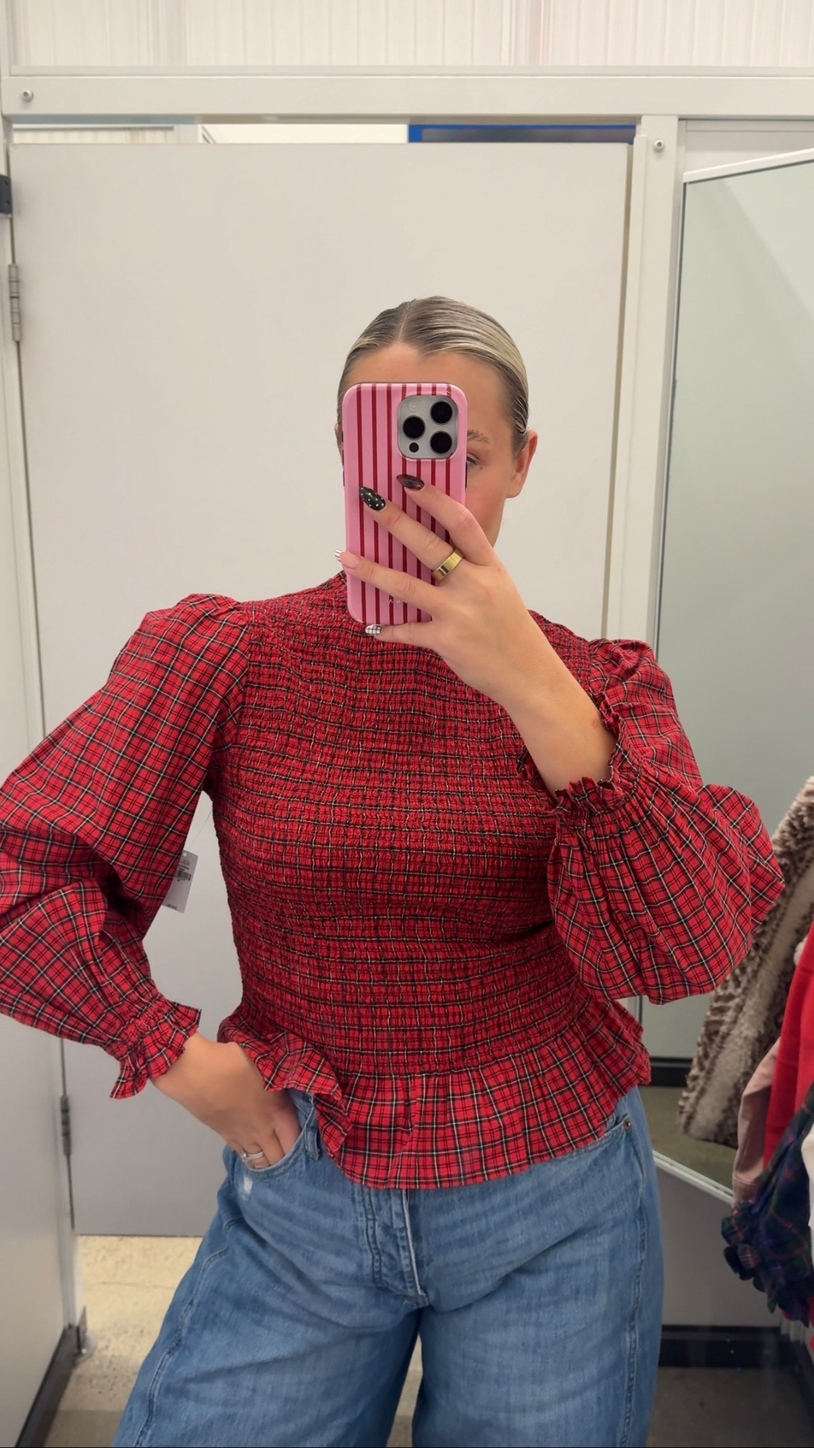 size medium! 

#LTKMidsize #LTKSeasonal #LTKHoliday