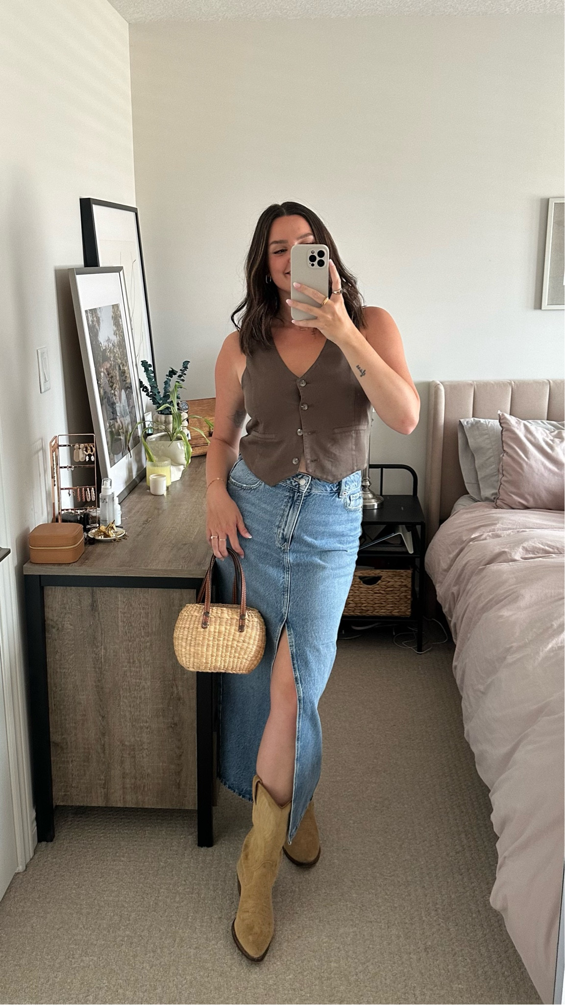 Summer date night outfit, denim maxi skirt, long denim skirt, western boots, coastal cowgirl outfit, cowboy boots, vest outfits

#LTKshoecrush #LTKSeasonal #LTKstyletip