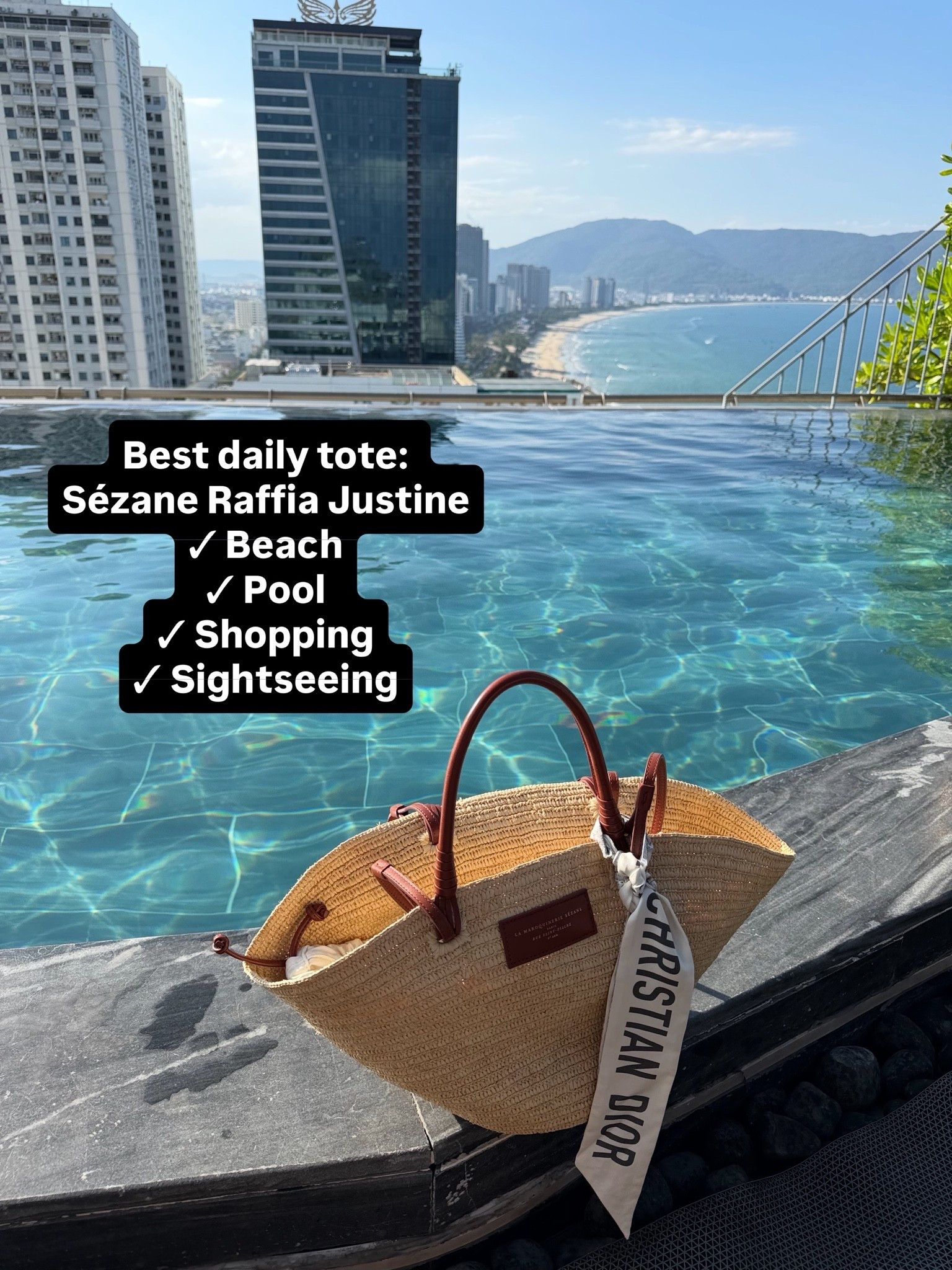 Sézane Justine is the perfect bag for summer. It’s a tote with shoulder and hand straps