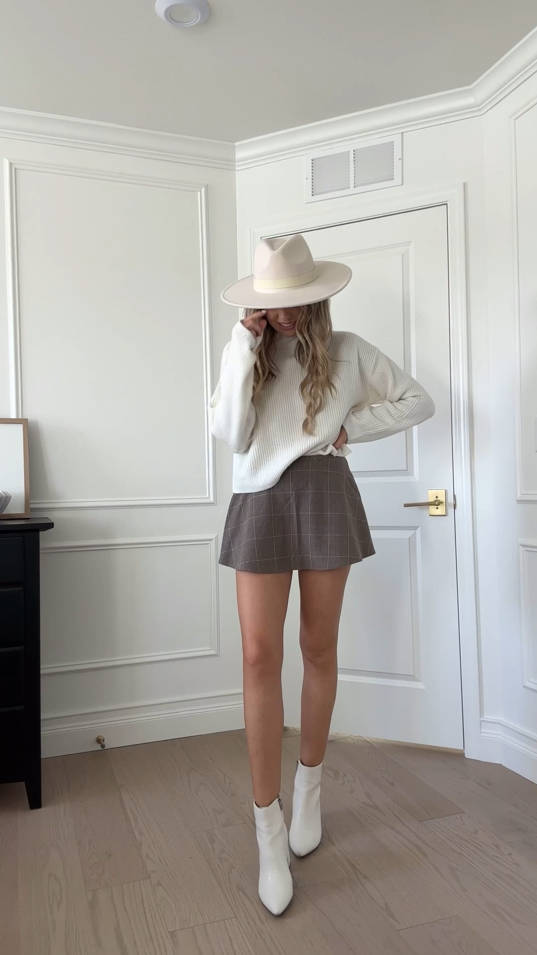 Fall outfit inspo, fall family pictures , skirt, free people, sweater weather 

#LTKShoeCrush #LTKStyleTip