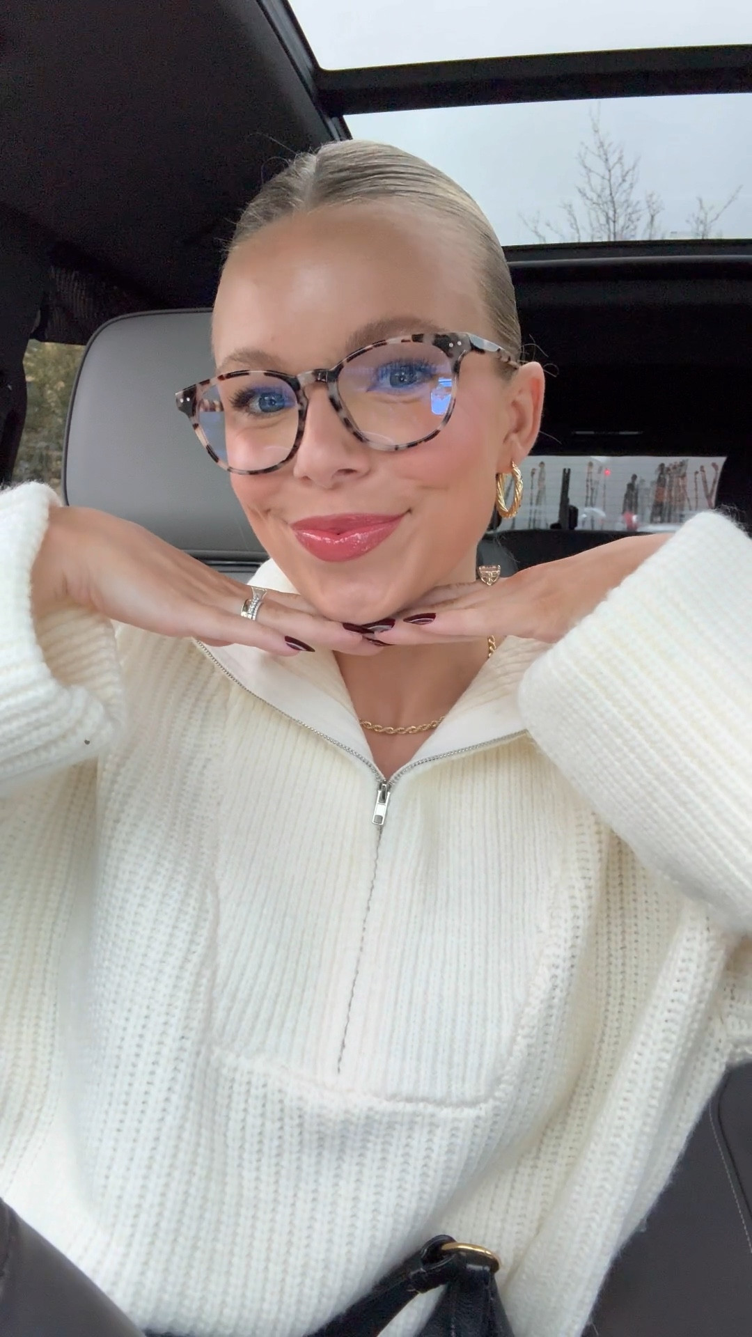 Fun little lip combo today:
Make Up For Ever pencil in “Up and Down Tan” 
Tarte Lip Balm in Strawberryy