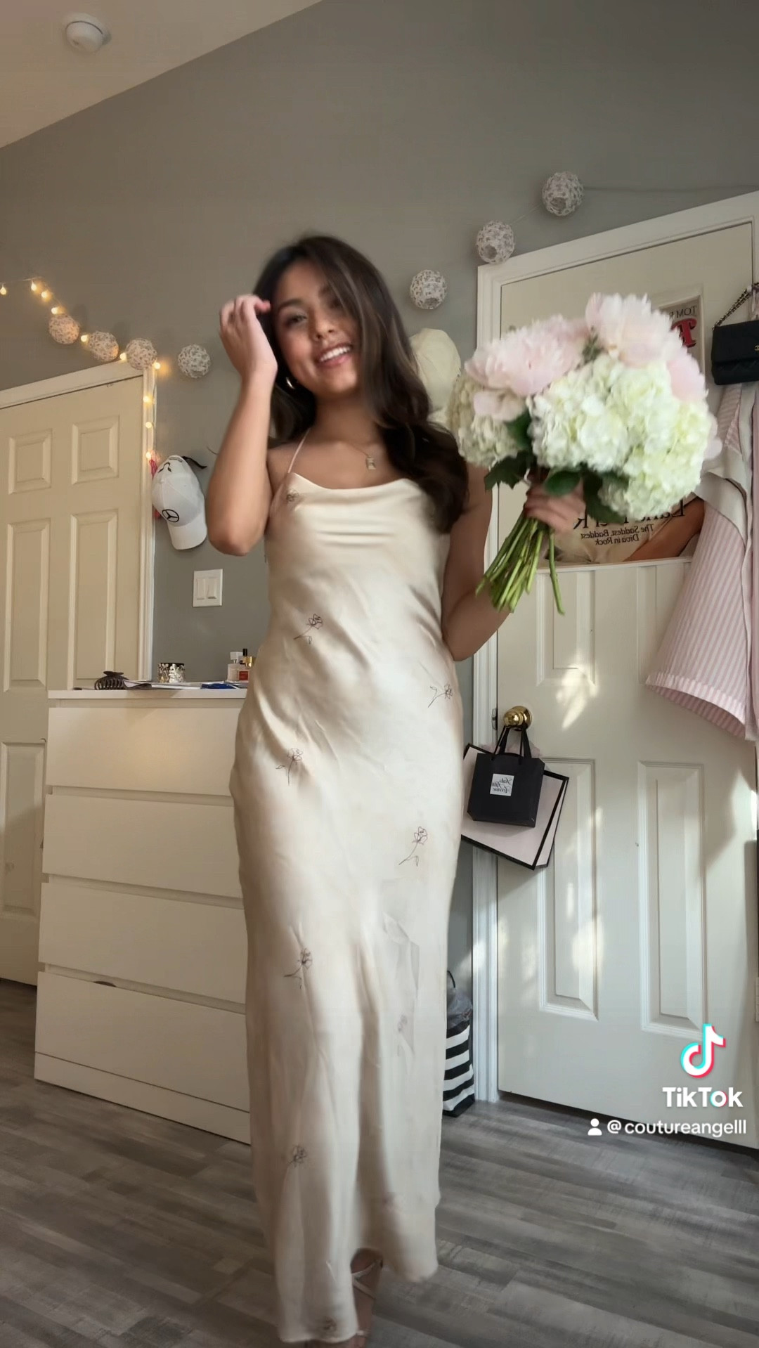 It won’t let me link it, but my dress is from Zara! It’s called Satin effect print dress, 2957/016. I got it in a size xs :)
My shoes are from TRR, they’re vintage Manolo Blahniks, I have no idea what the name is but if I find out I’ll let u guys know! I’ve linked similar items to both of them on this post 🌟🤍