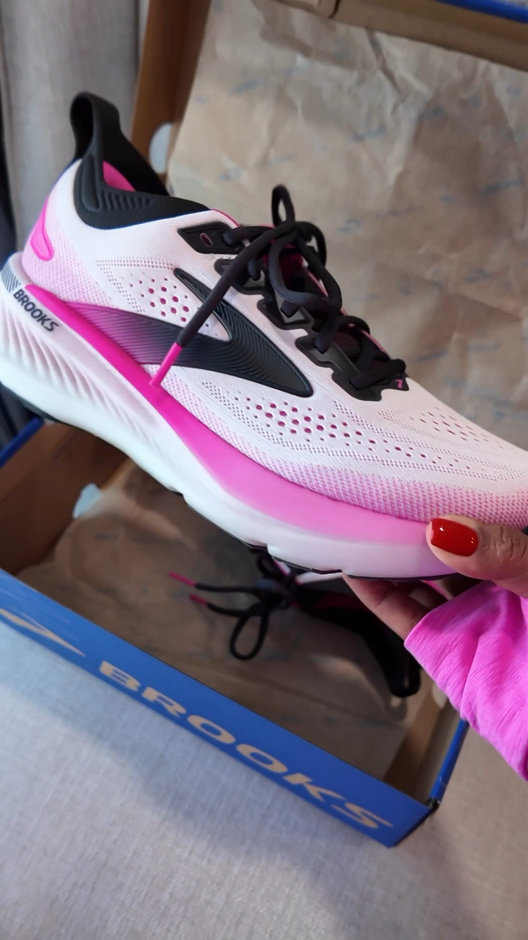 My sneakers are the Brooks Gylcerin GTS 23. So comfortable and have made my runs the best! 


Running gear, garmin, marathon training, fitness journey, Running shoes, wellness journey, sneakers, brooks running shoes, Smiles and Pearls  

#LTKfitnessgoals #LTKMidsize #LTKActive