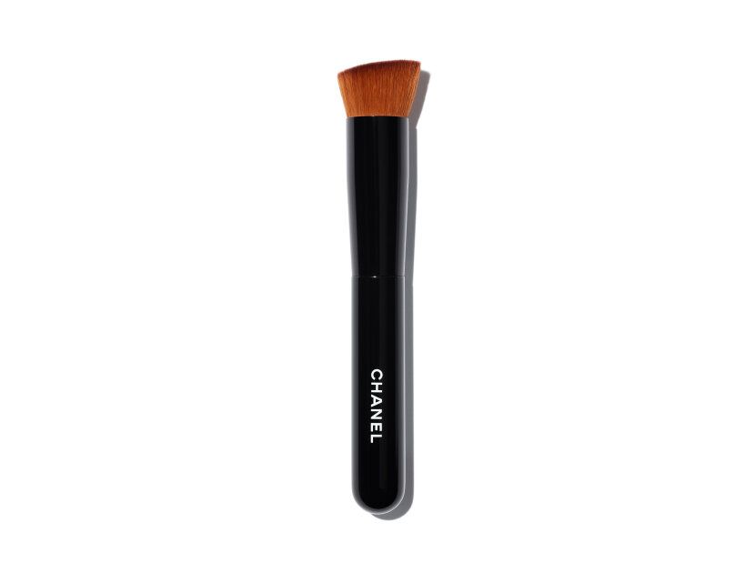 Chanel No 101 Les Pinceaux De Chanel 2-In-1 Foundation Brush Fluid And Powder | Violet Grey