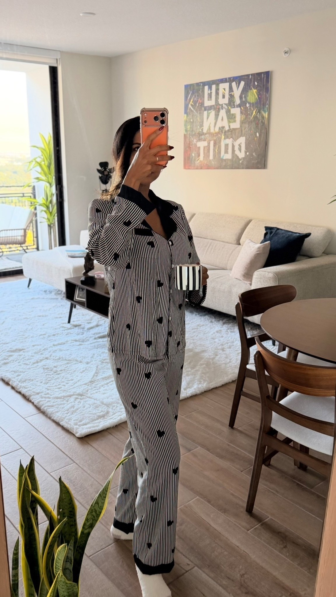 Un buen café y una linda pijama, así comienza mi día. 

#LTKOver40 #LTKmorningroutine #LTKHome