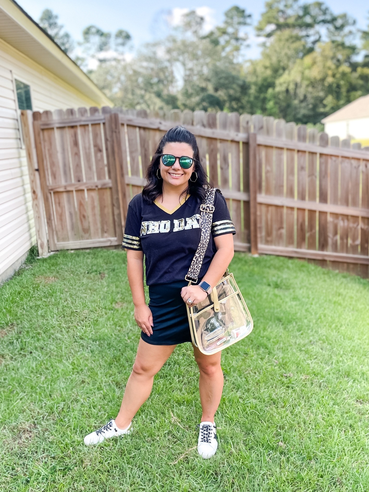 Any huge events nowadays that you attend, including concerts and sporting events, you need a clear bag! This purse from Threaded Pear is perfect for any of  those events! Get 25% off using my code “ALISHA25”

#LTKitbag #LTKunder100 #LTKSeasonal