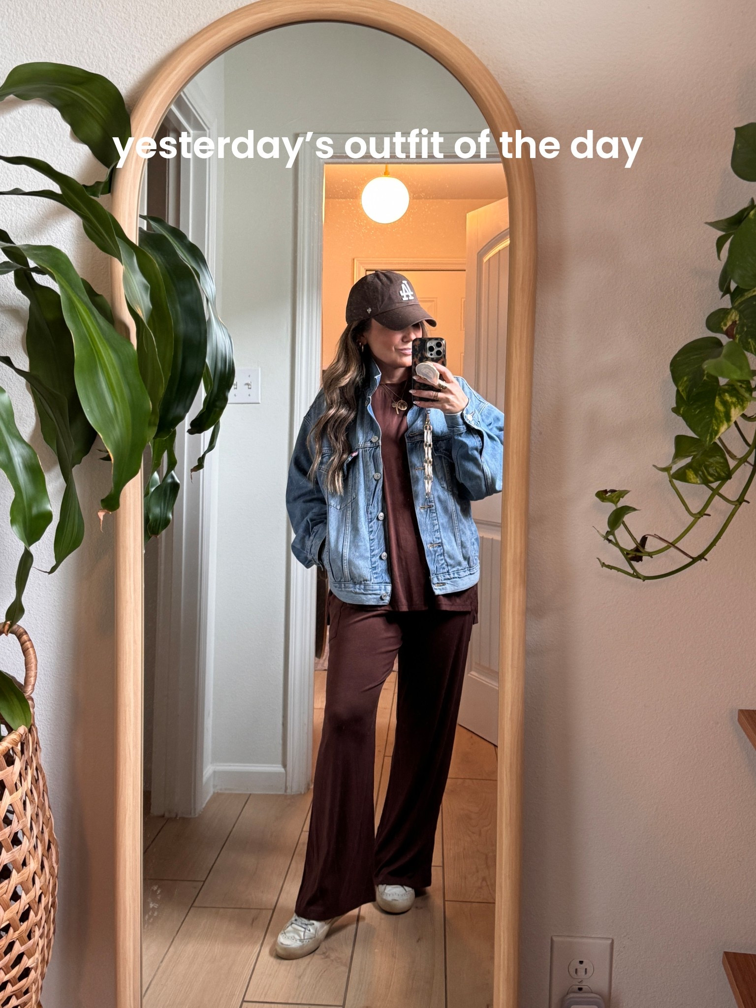 Mom outfit of the day!! Comfy Amazon set and denim!! Wearing size medium in set and size small in jacket. 

#LTKdayinmylife #LTKmomlife #LTKOver40
