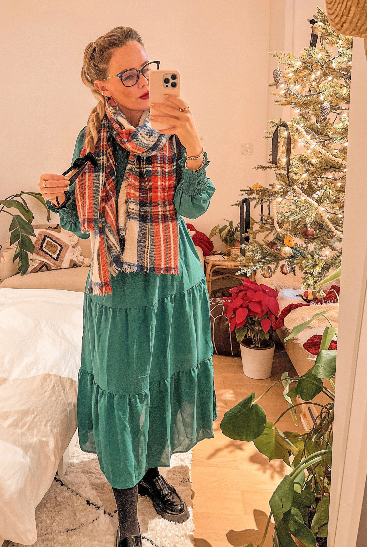 Love how this festive holiday look came together. 

#LTKHoliday #LTKunder50 #LTKSeasonal