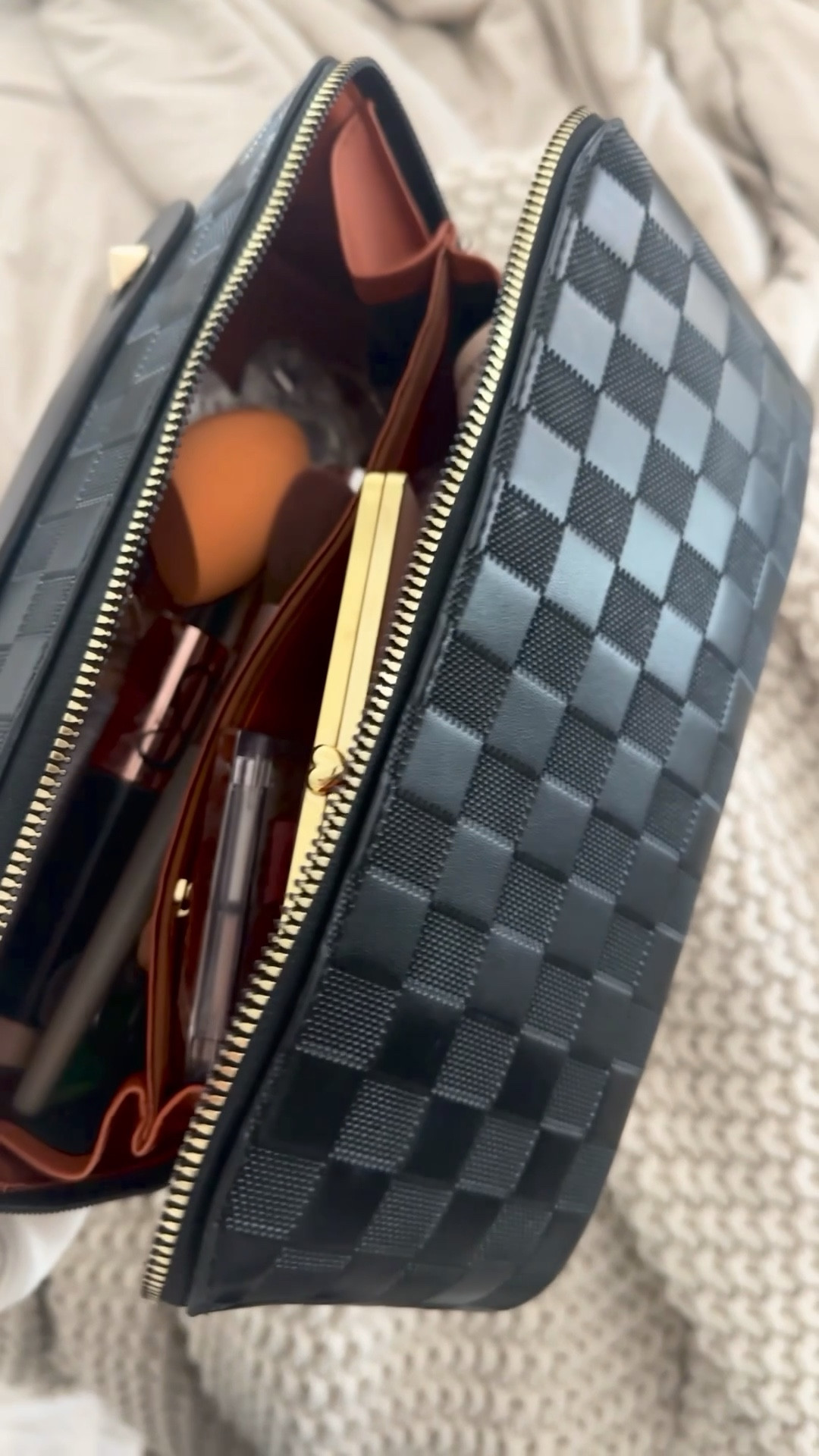 The best makeup bag ever 

#LTKitbag #LTKbeauty