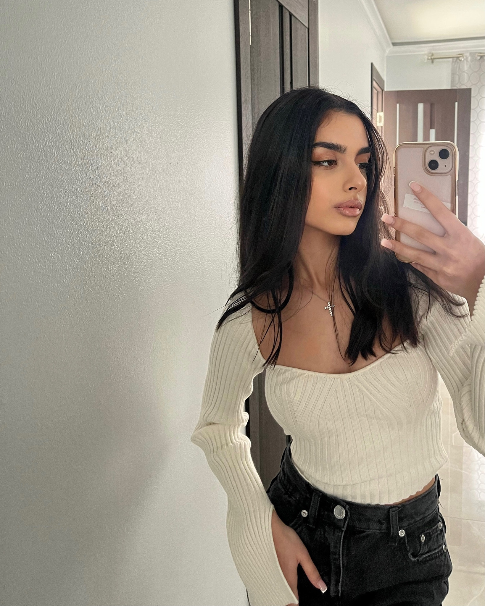 Outfit idea for minimalist and classy babes!🤍

#LTKunder100 #LTKstyletip #LTKfit