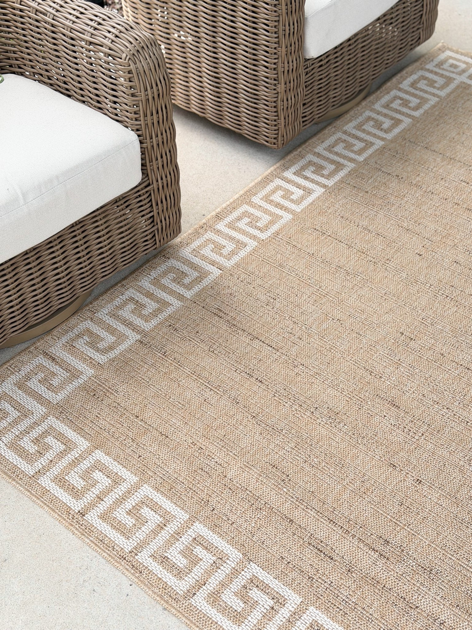 Designer outdoor rug for a steal online at TJ Maxx! 

This is the 5x7 but it is also available in 6x9 and 8x10

Erin gates rug, outdoor rug, patio rug, Greek key rug, Grandmillennial home, Grandmillennial decor